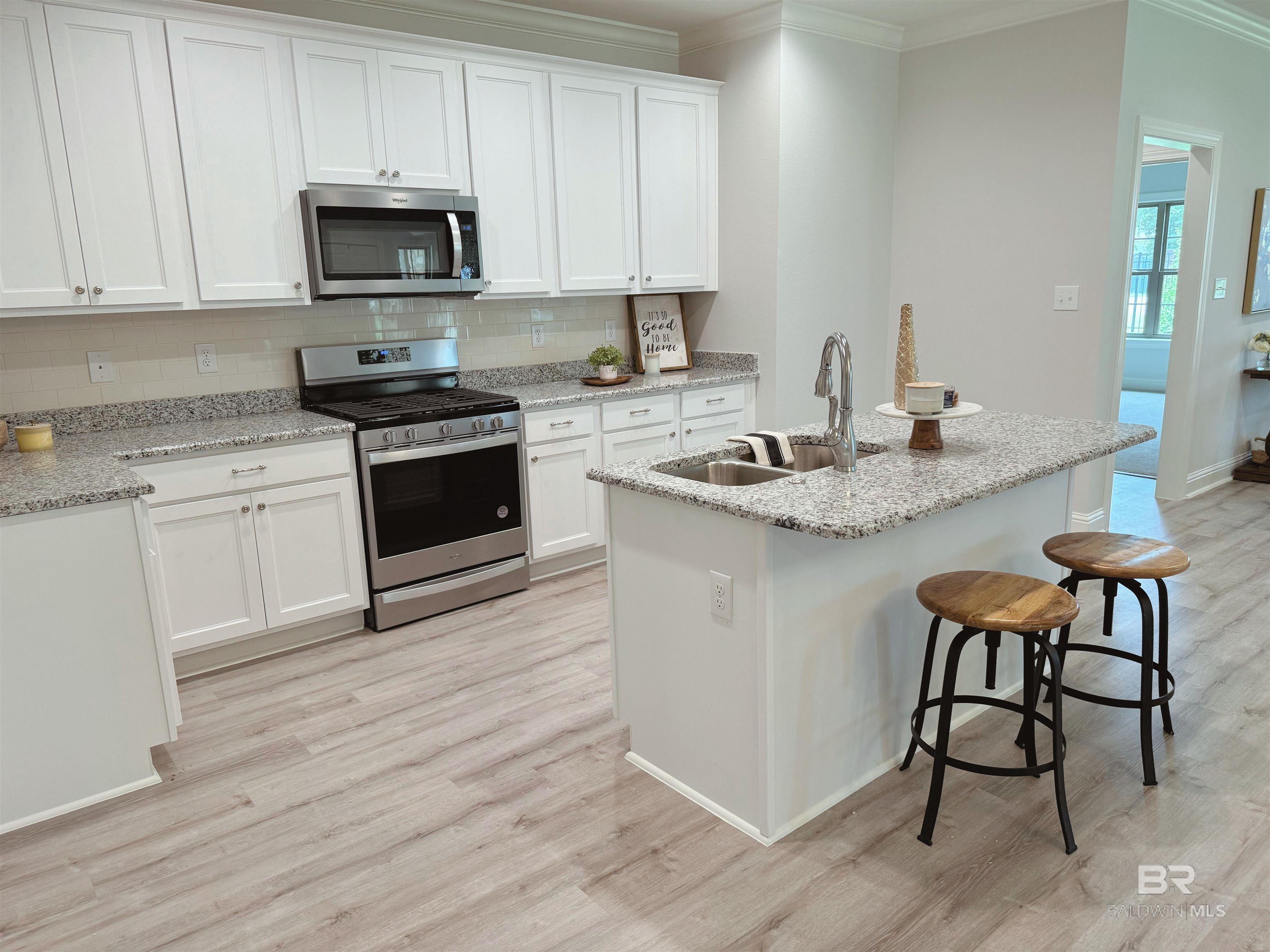 204 Holmes Avenue 204