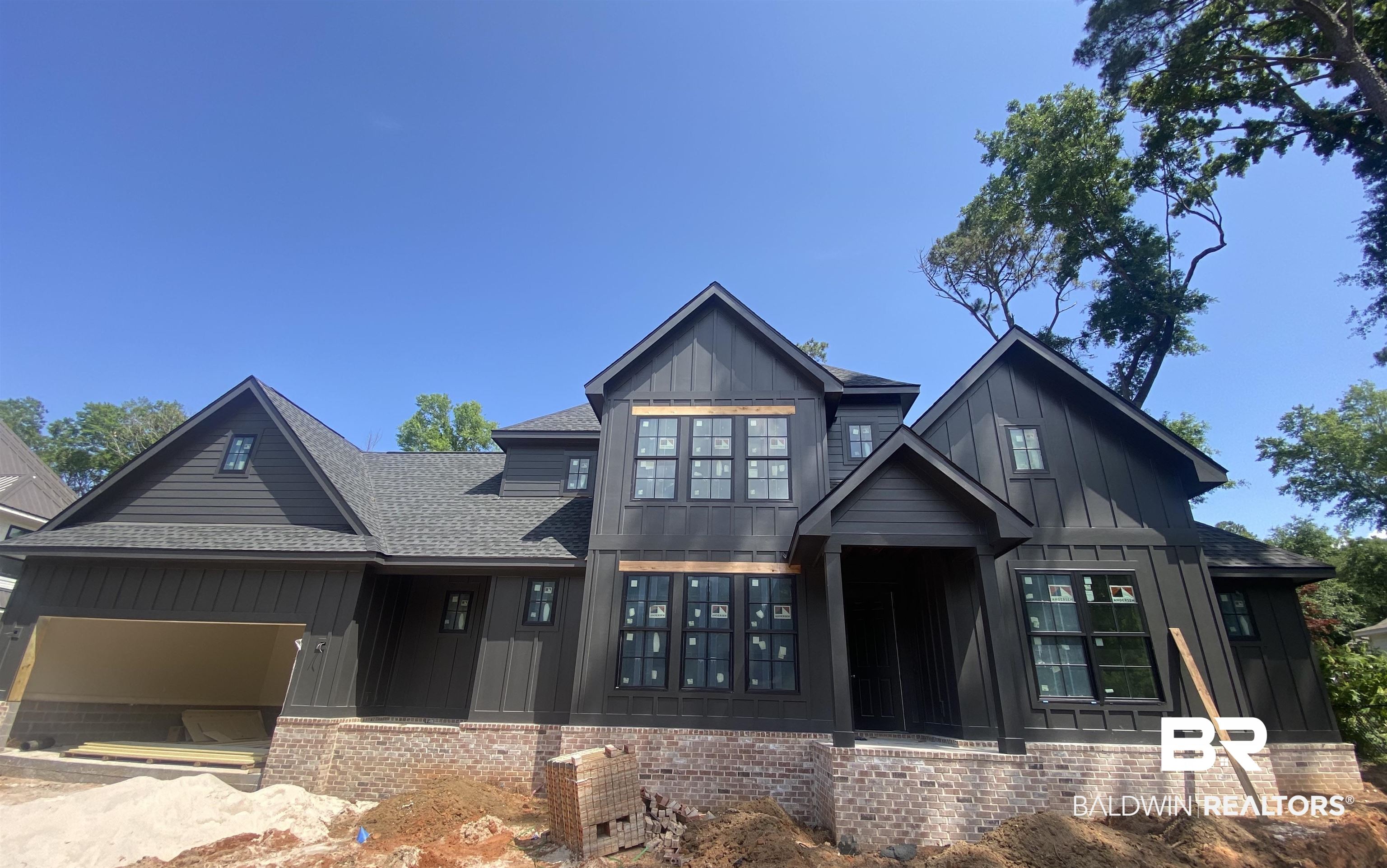 610 Hermitage Court