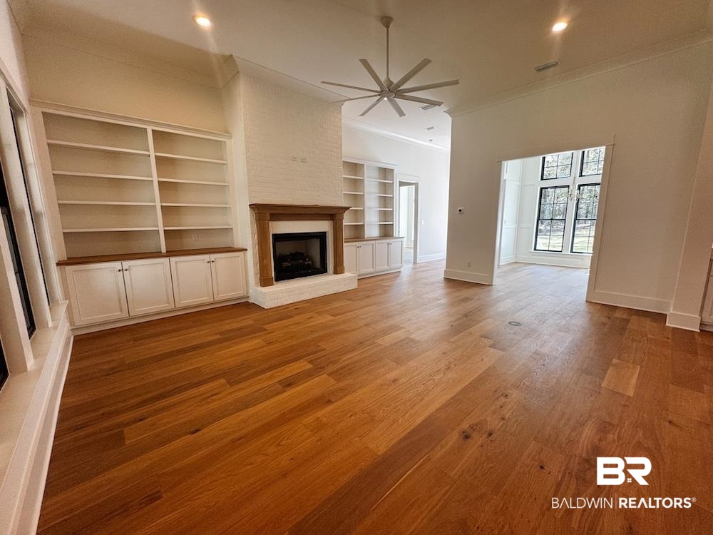 22552 Main Street
