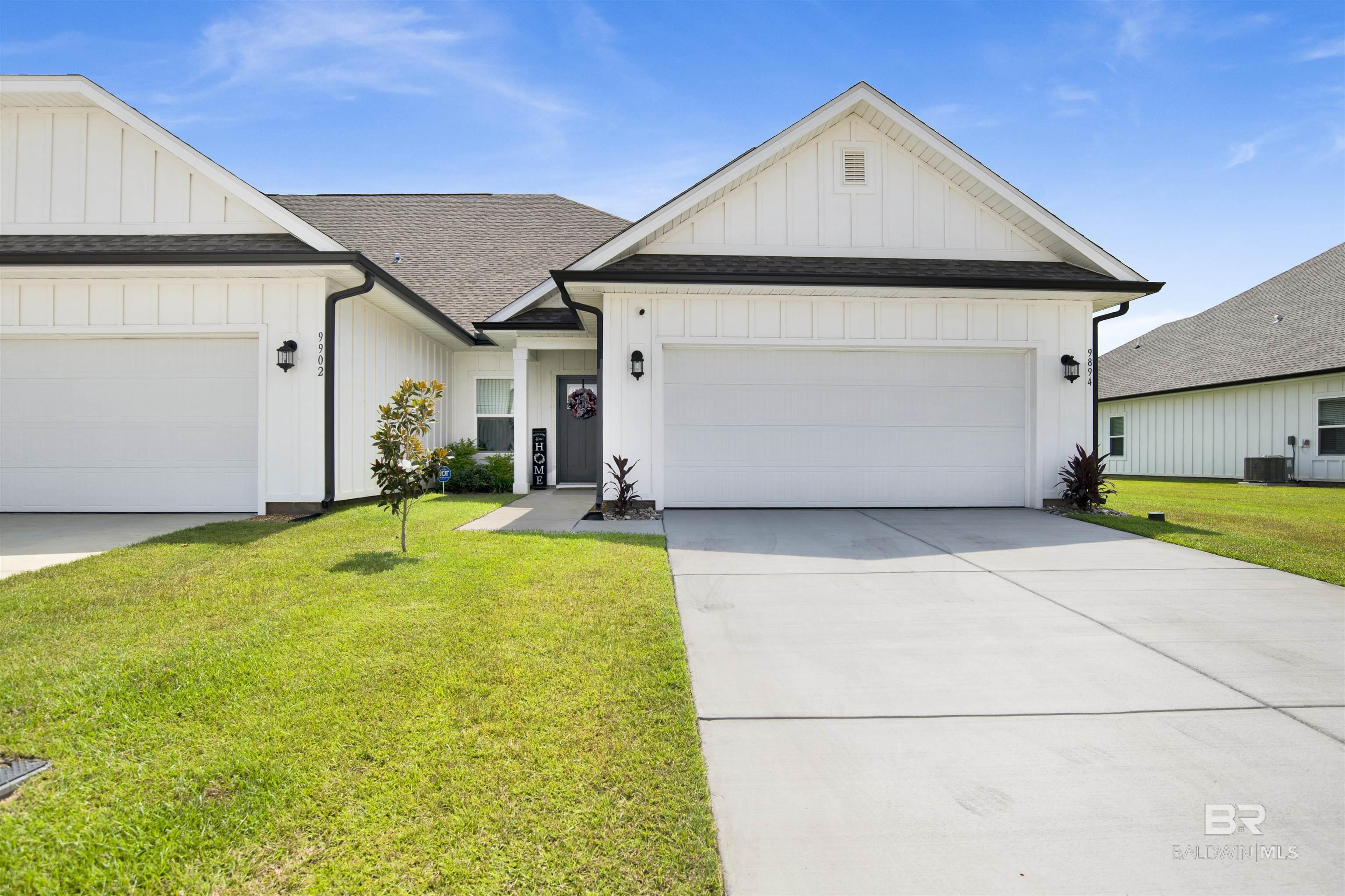 9894 Weller Cove