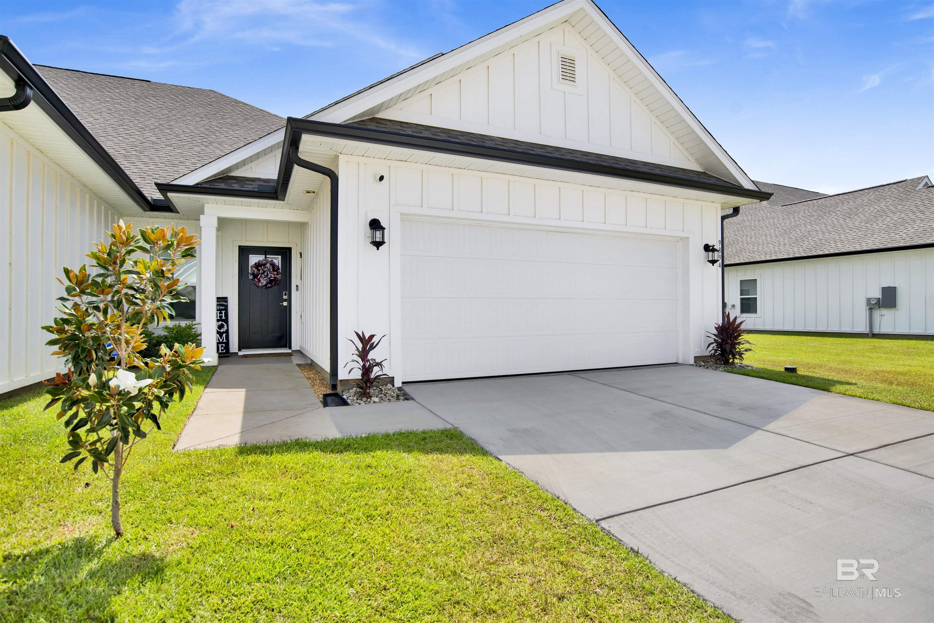 9894 Weller Cove