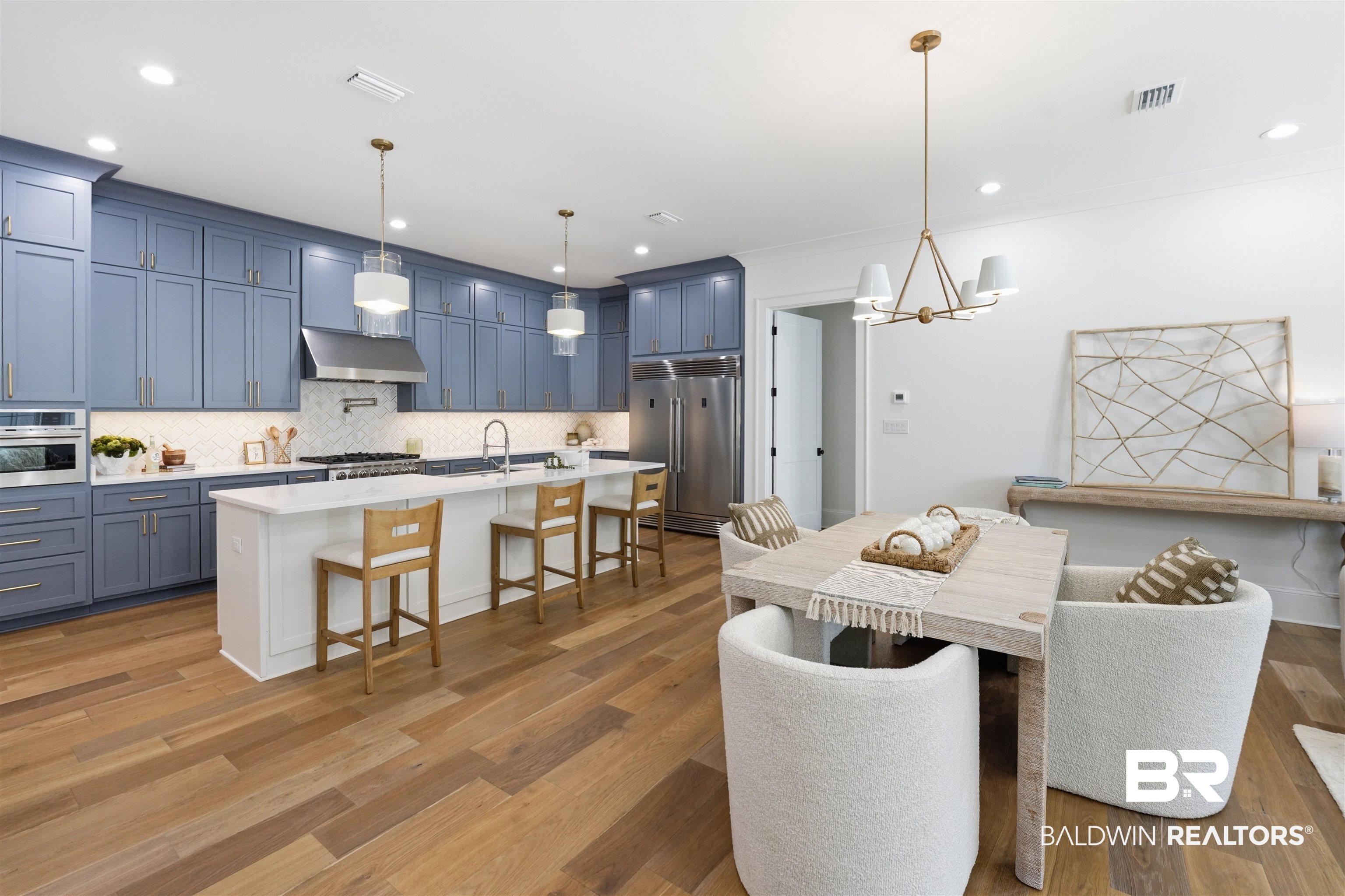 841 Inlet Circle