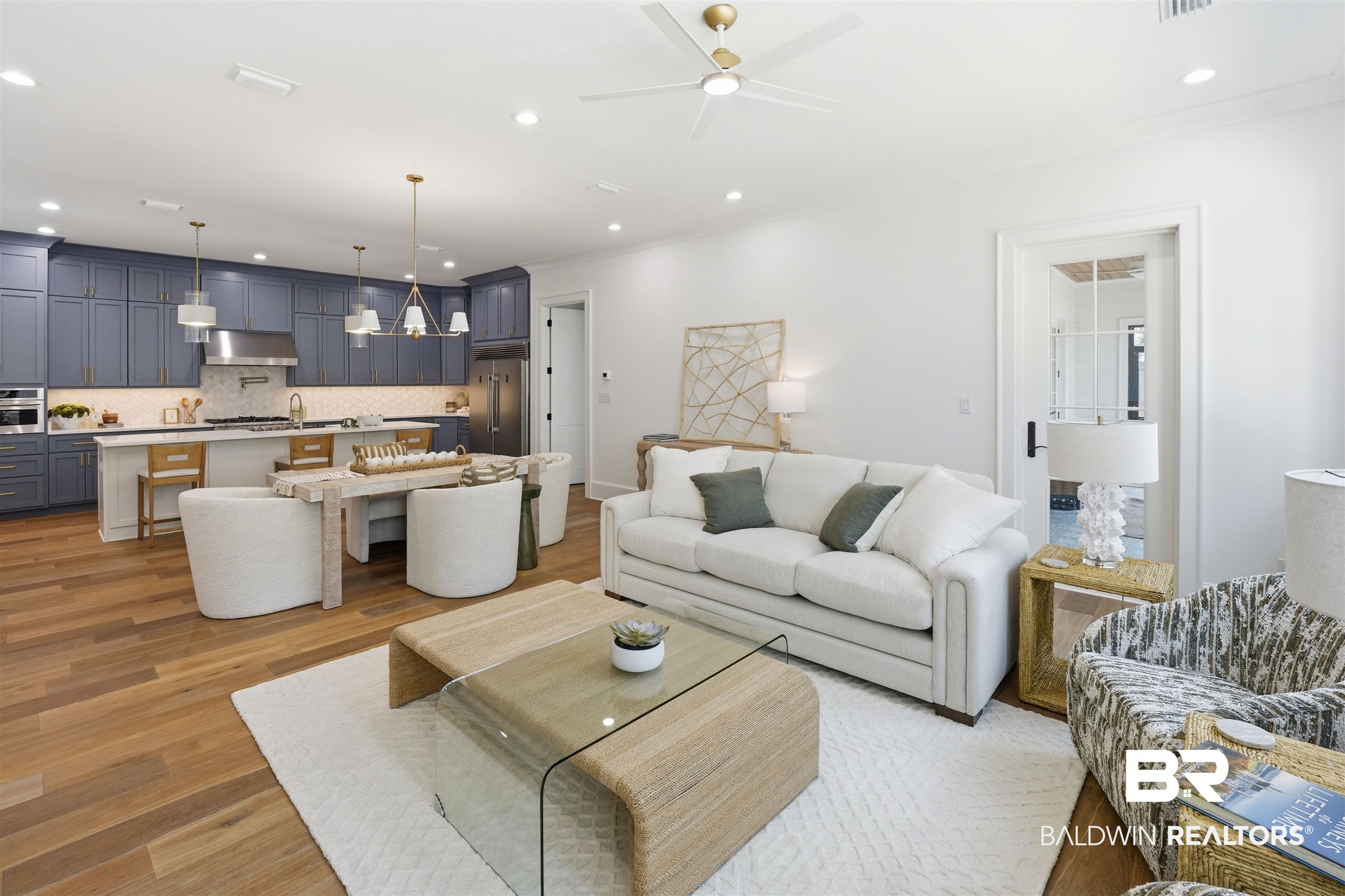 841 Inlet Circle