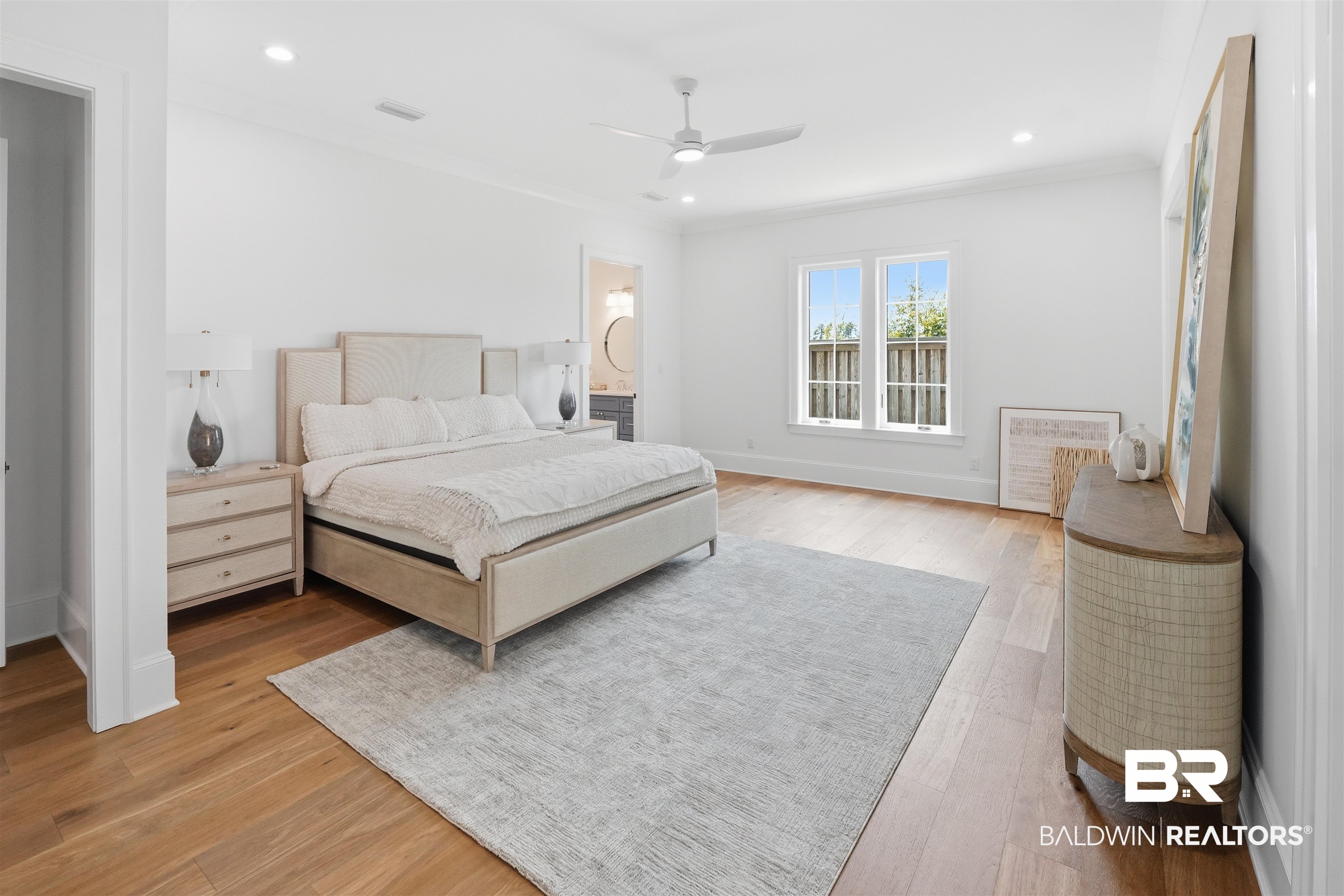 841 Inlet Circle