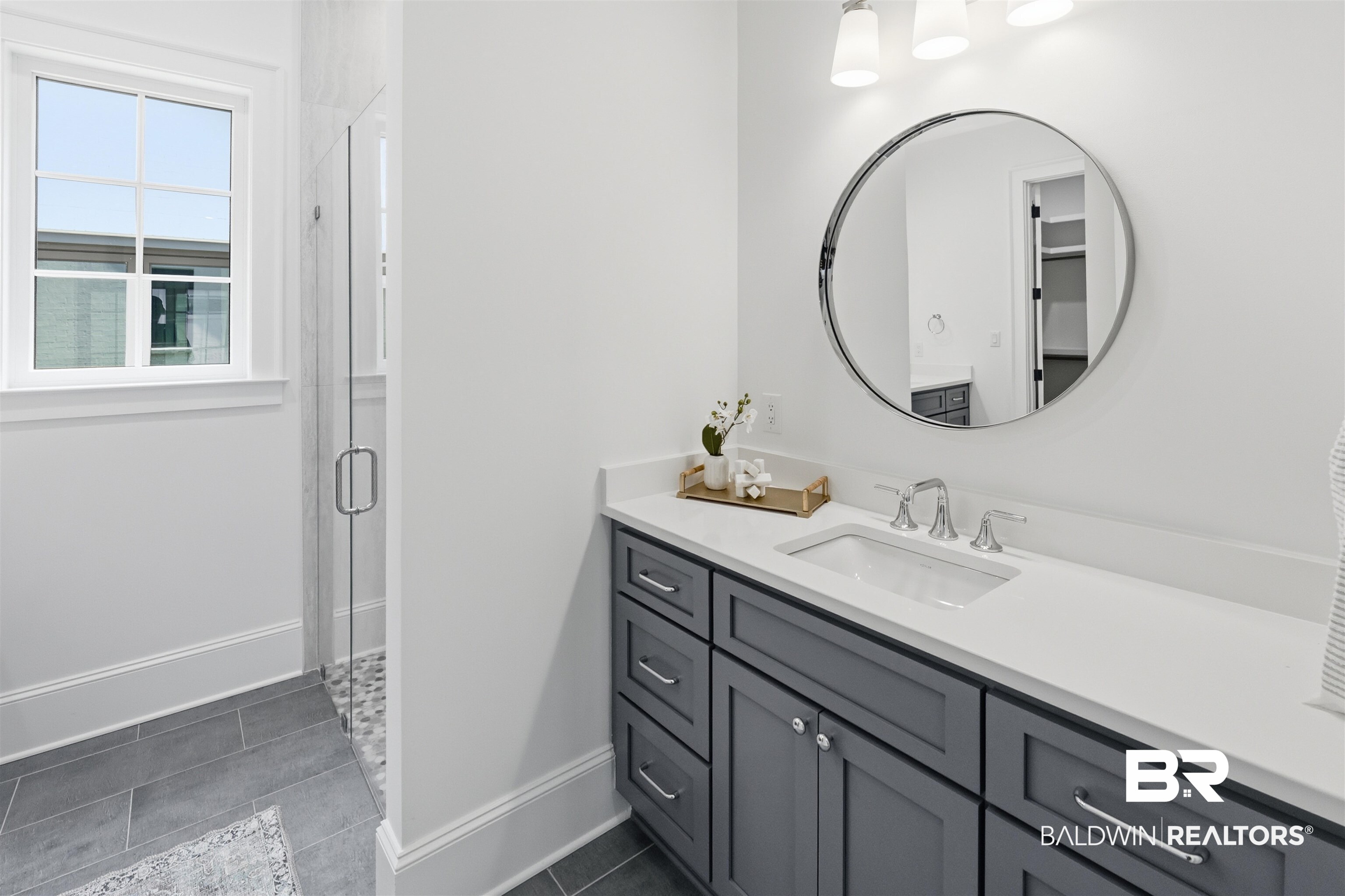 841 Inlet Circle