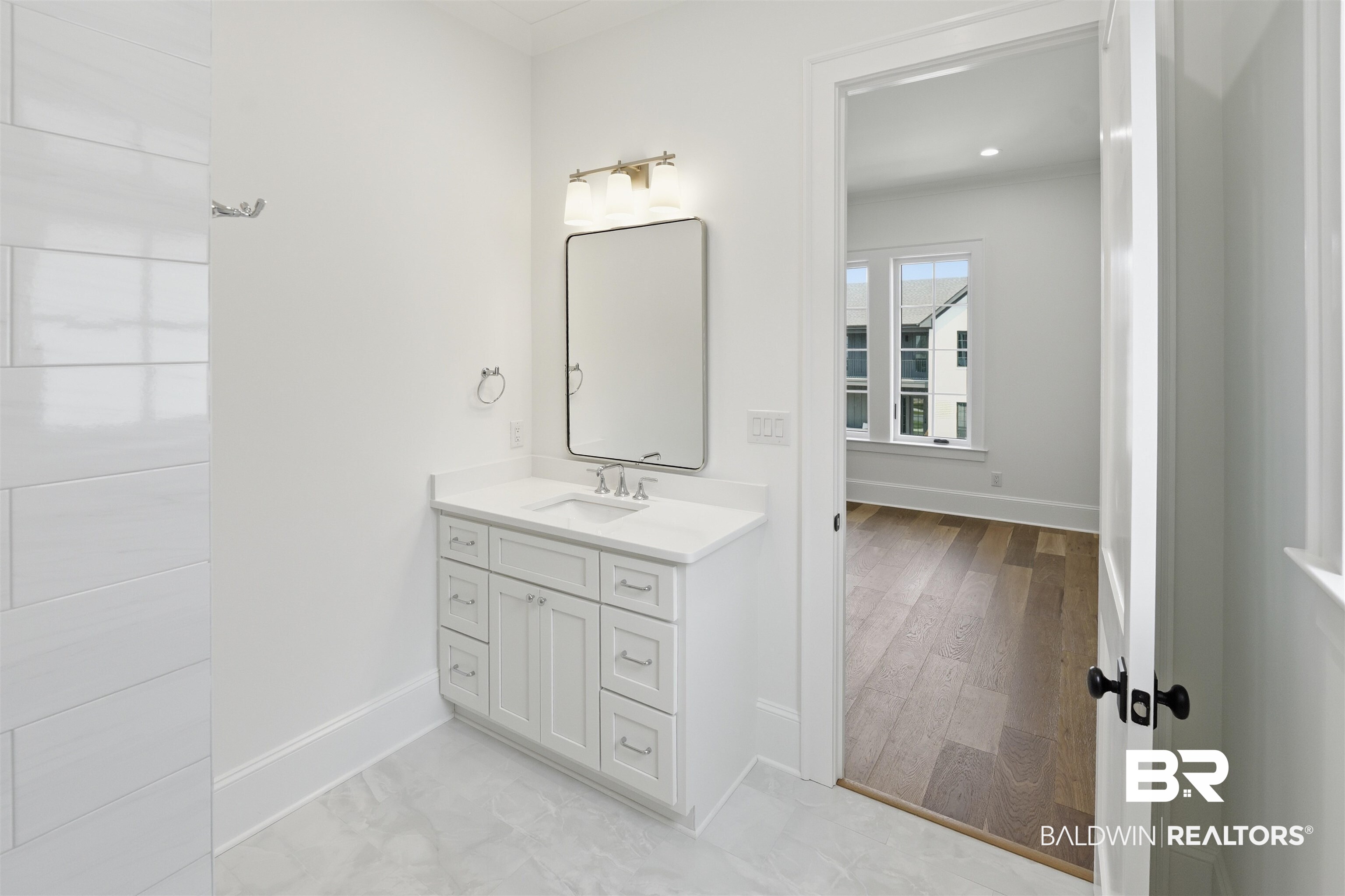 841 Inlet Circle
