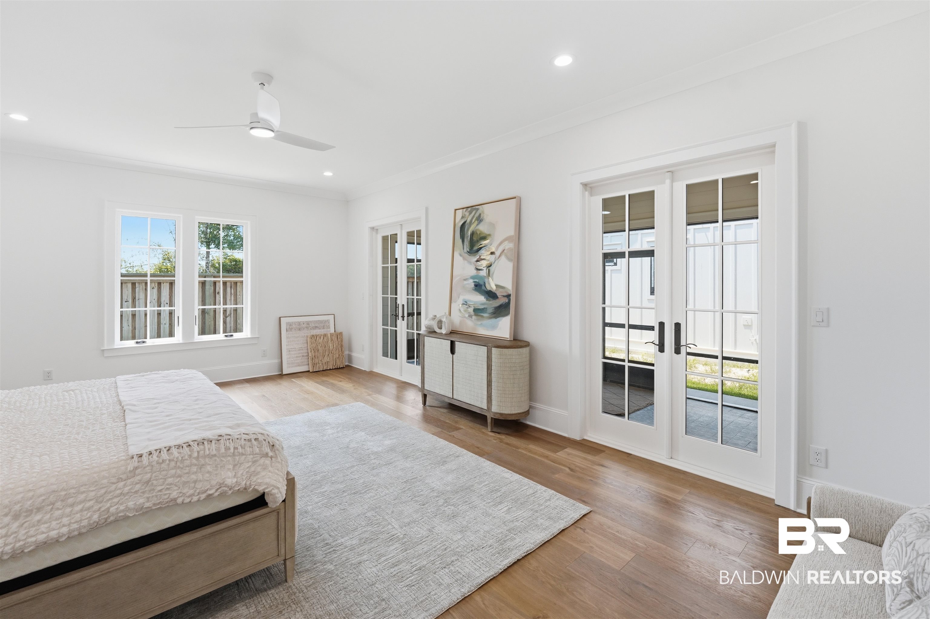 841 Inlet Circle