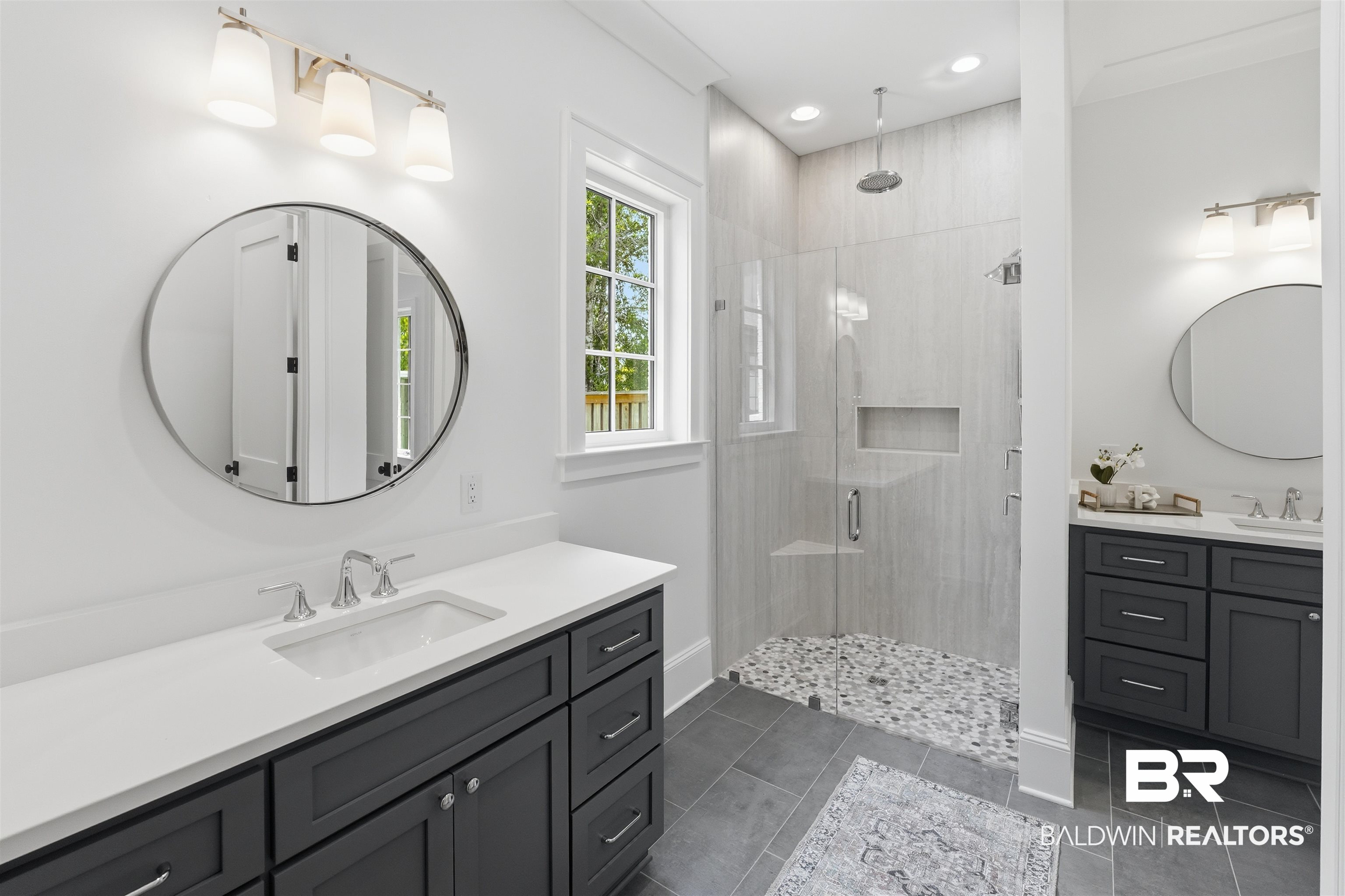 841 Inlet Circle