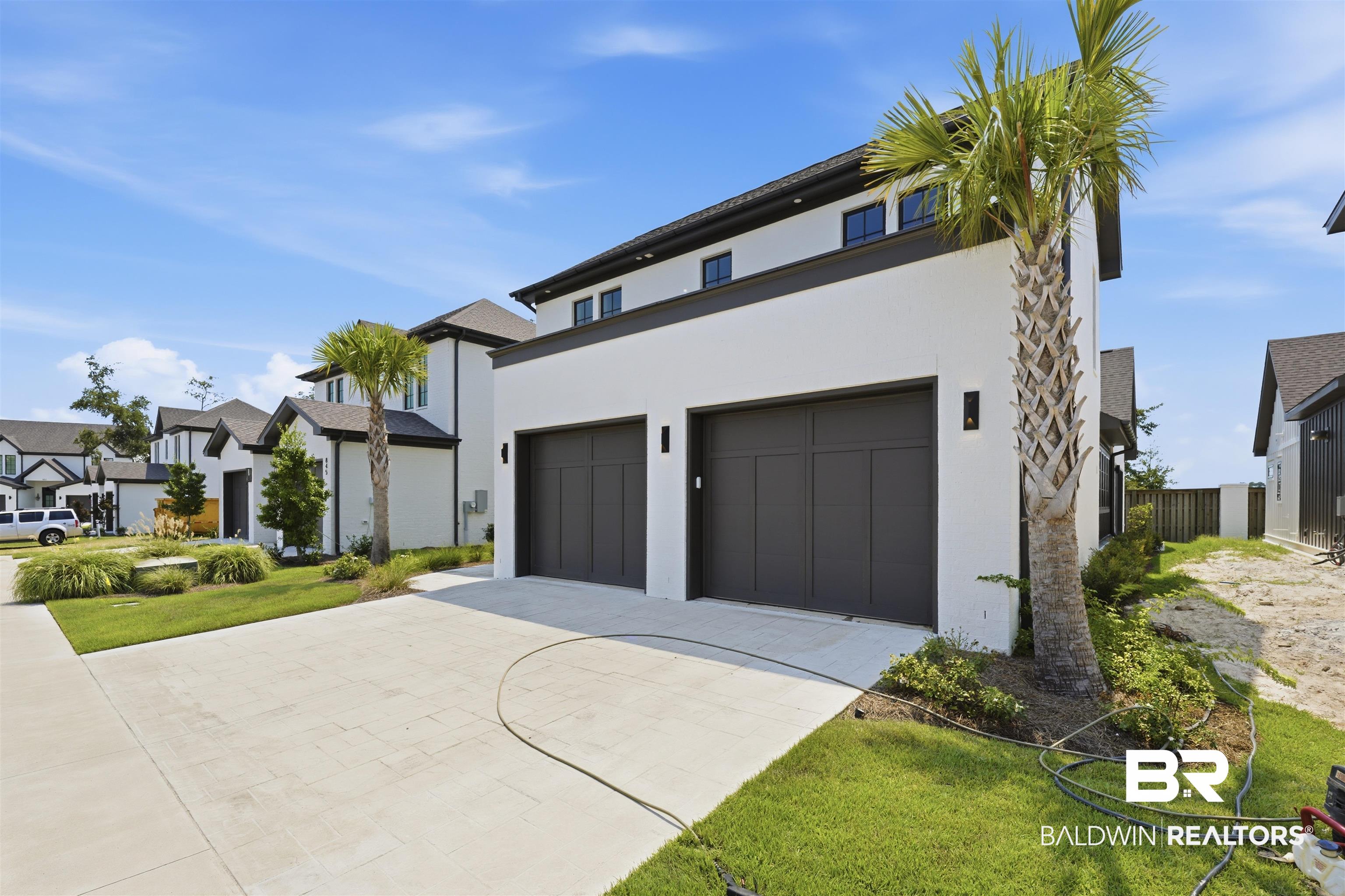 841 Inlet Circle