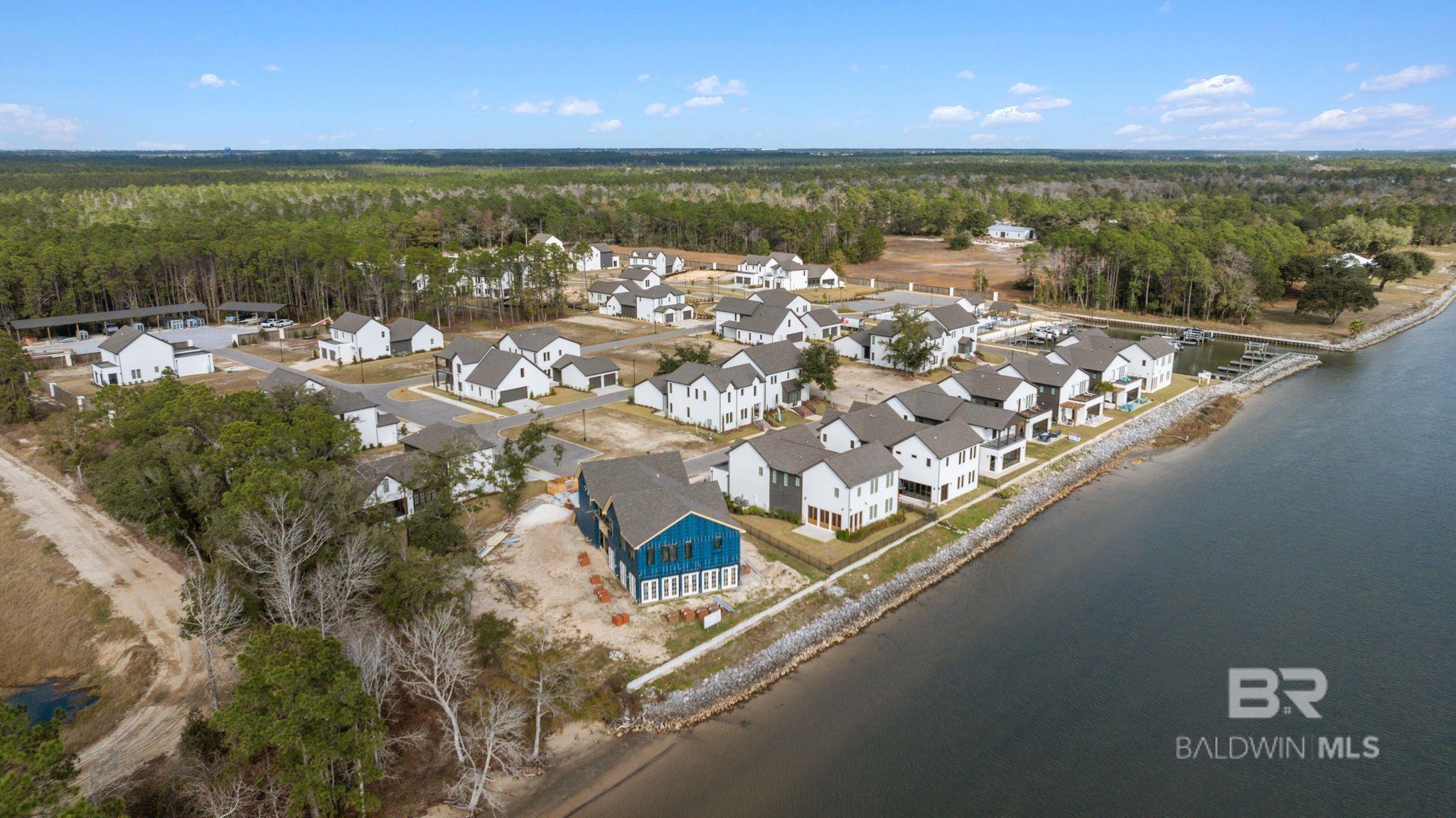 864 Inlet Circle