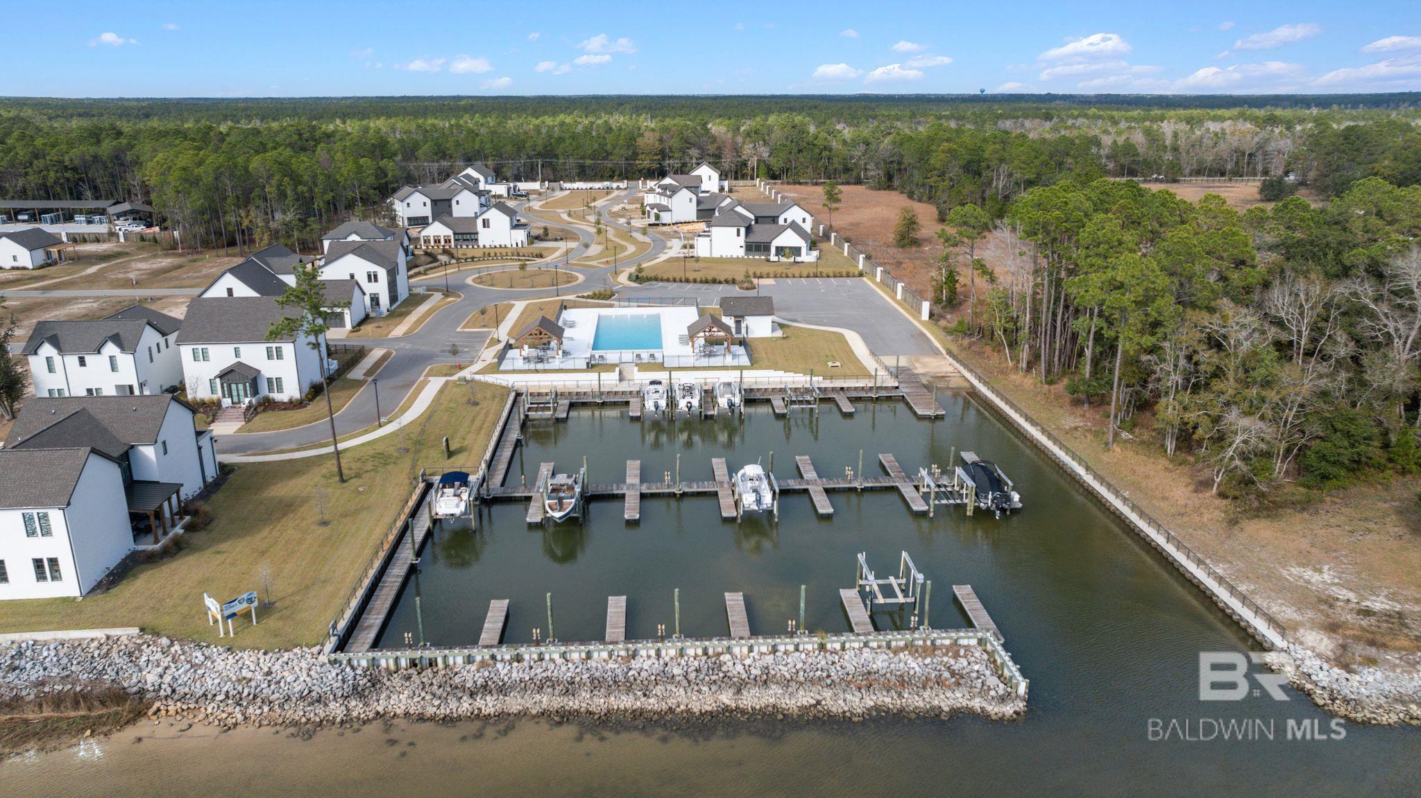 864 Inlet Circle