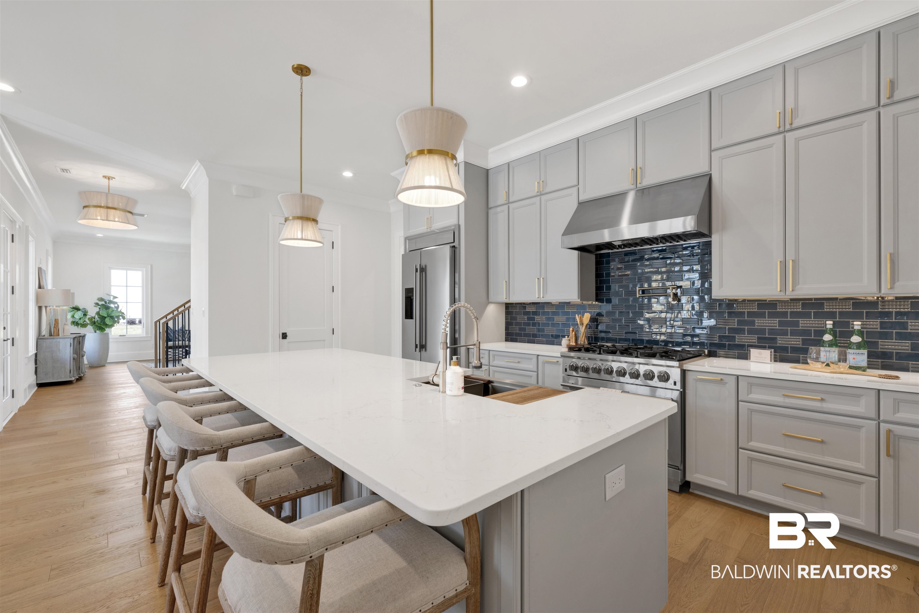 926 Inlet Circle