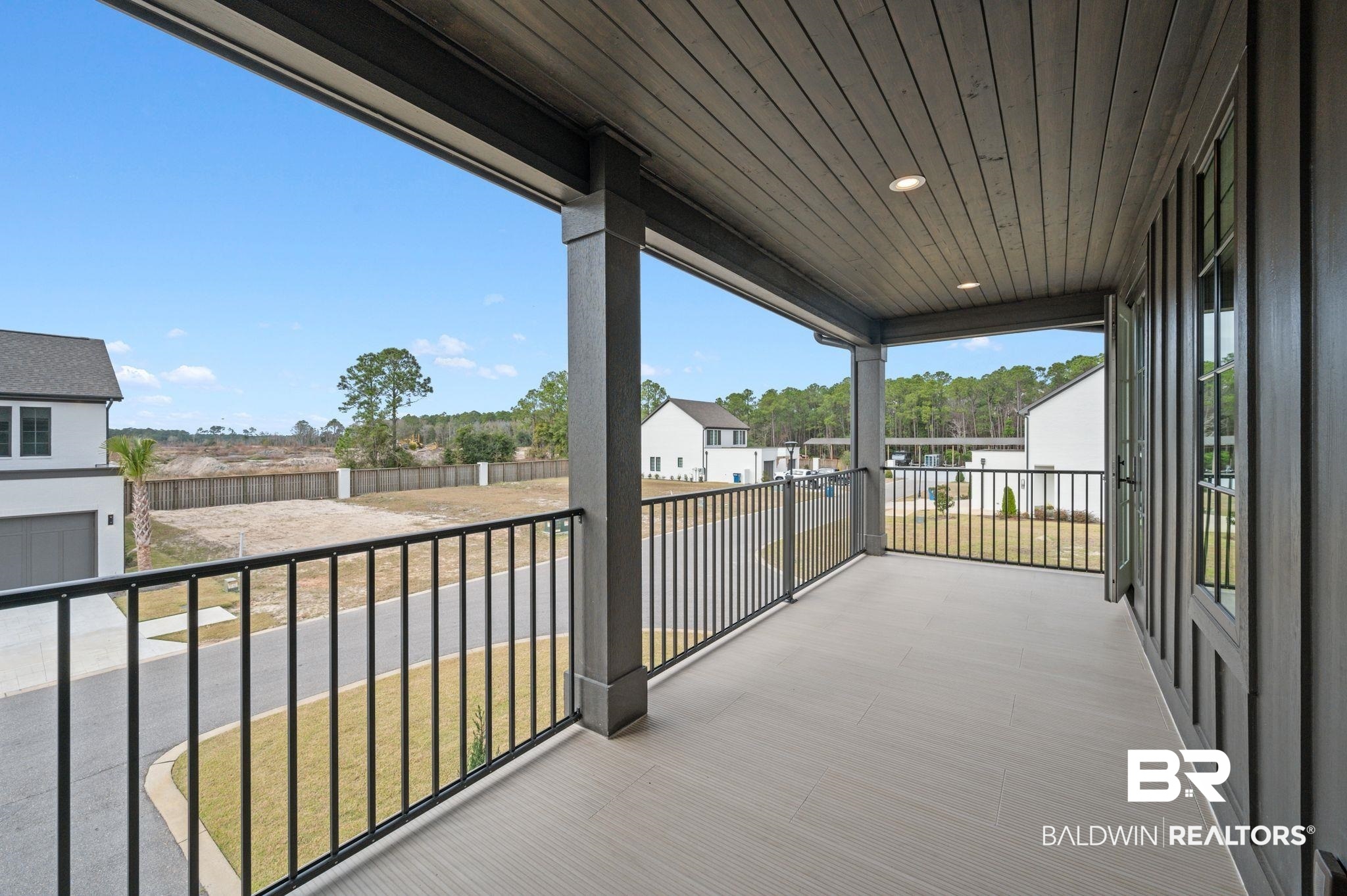926 Inlet Circle