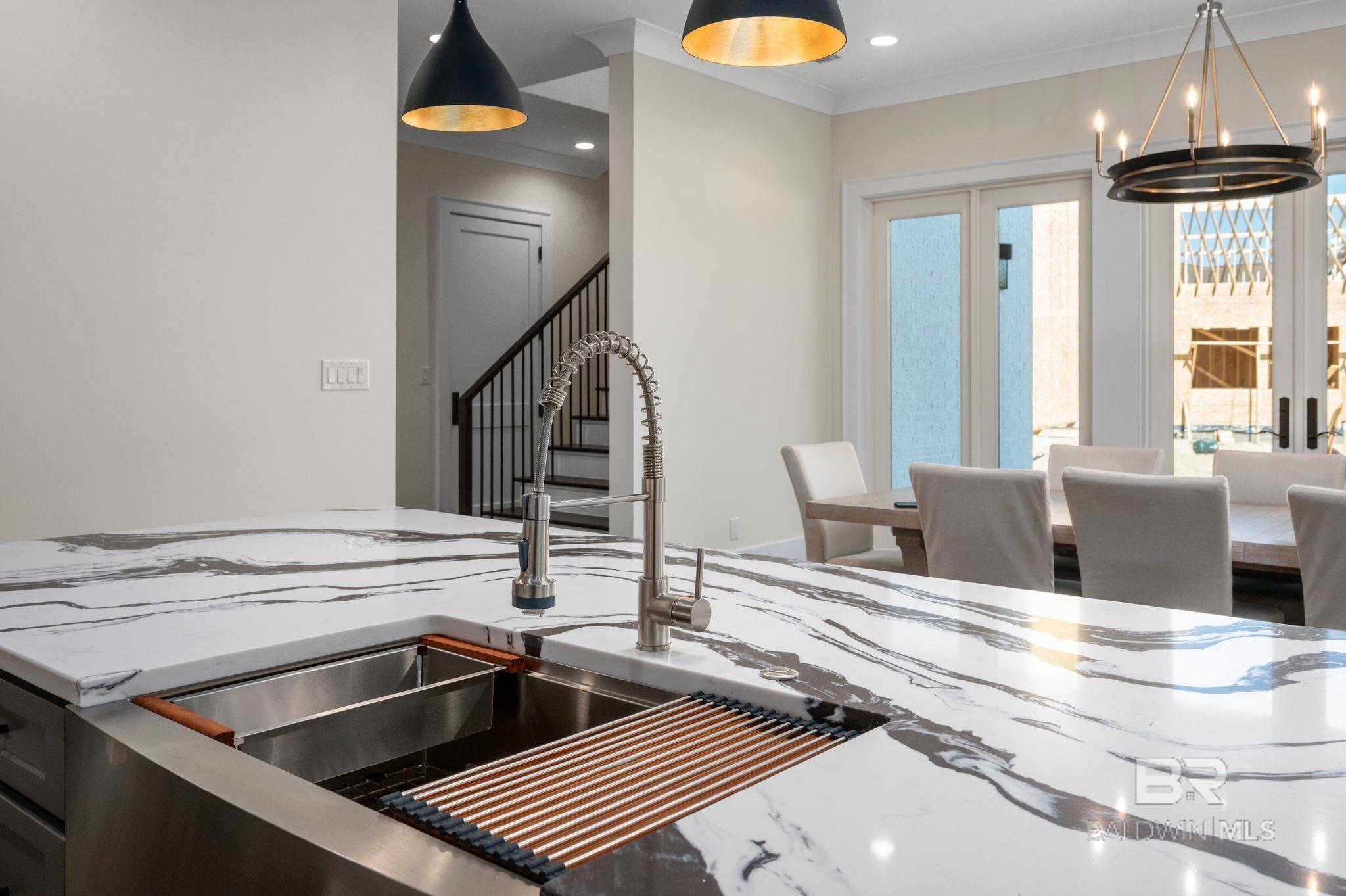 2720 Straits Boulevard