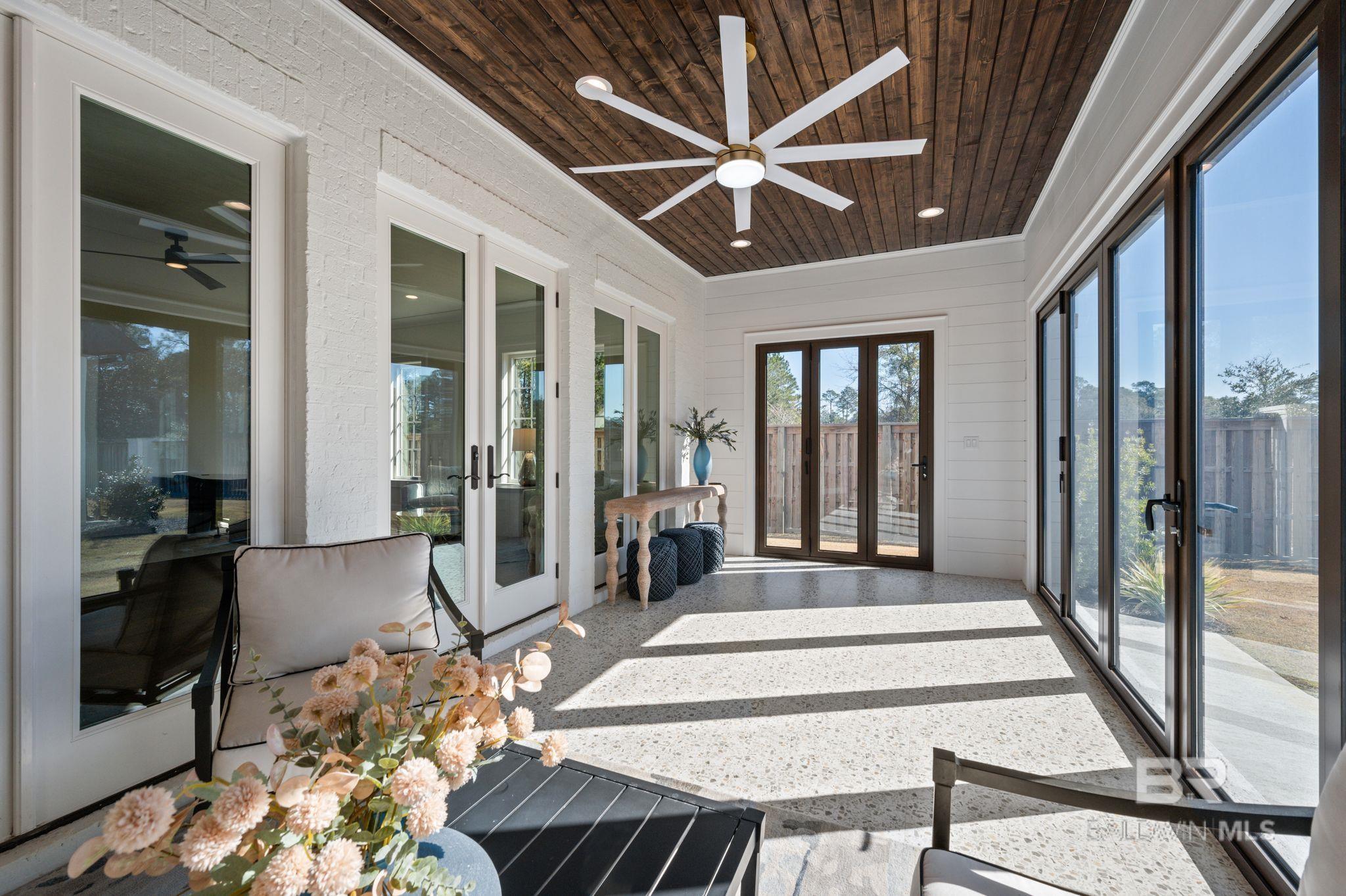 2720 Straits Boulevard