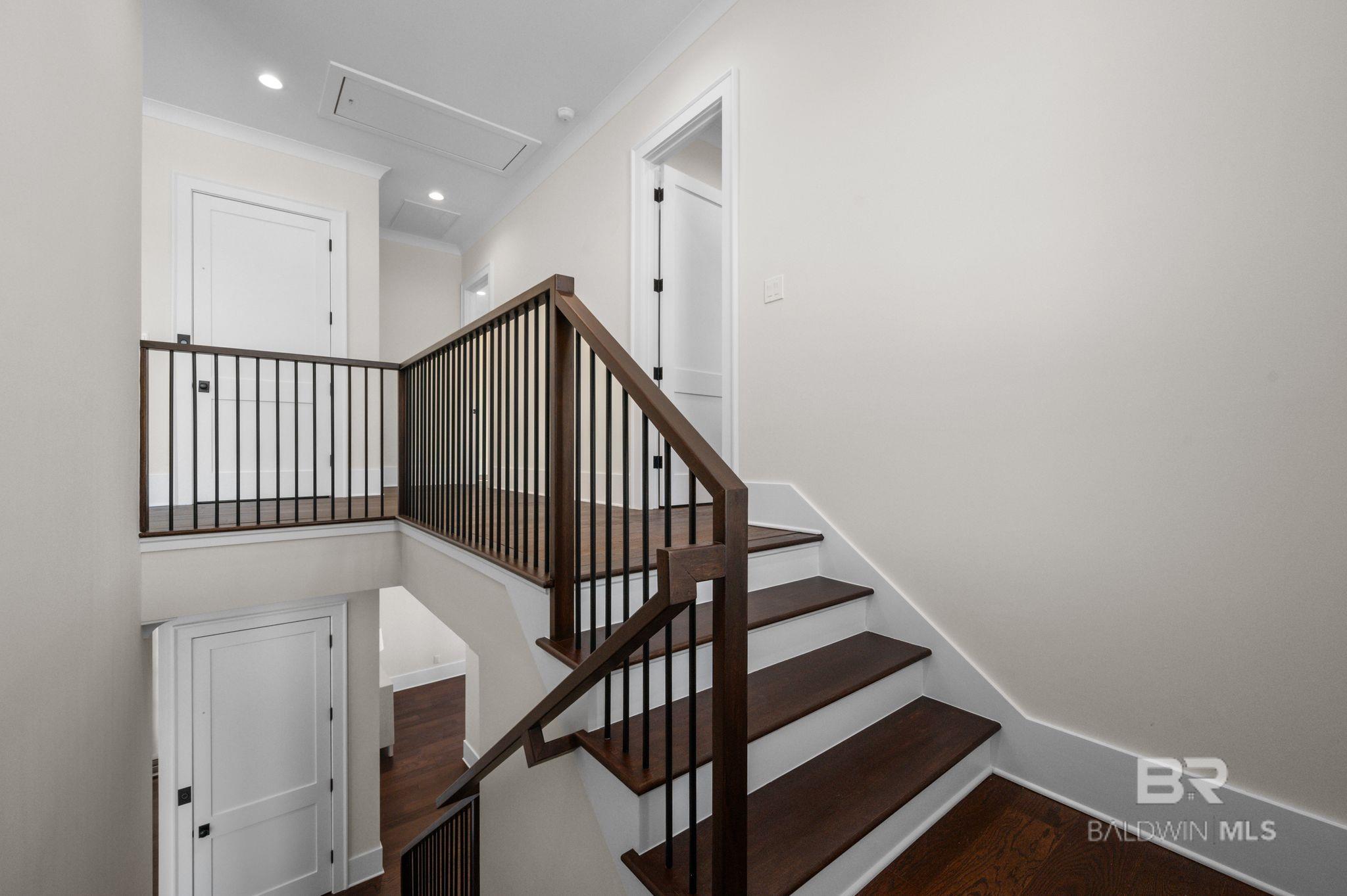 2720 Straits Boulevard