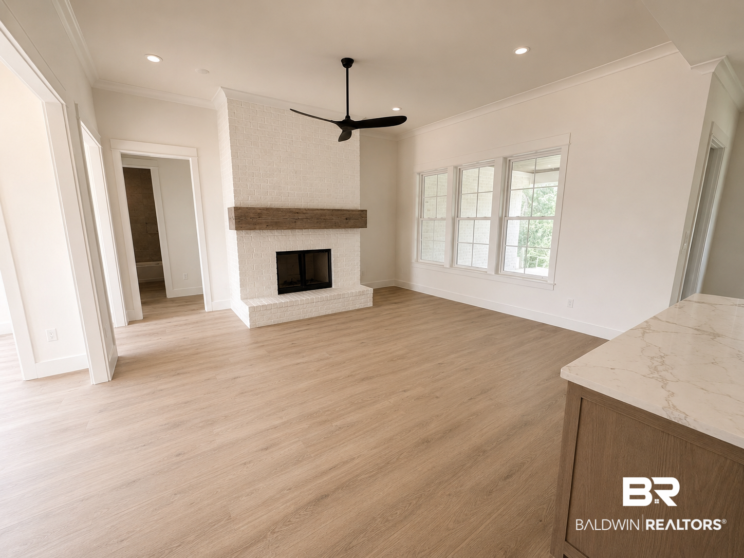 21045 Live Oak Circle