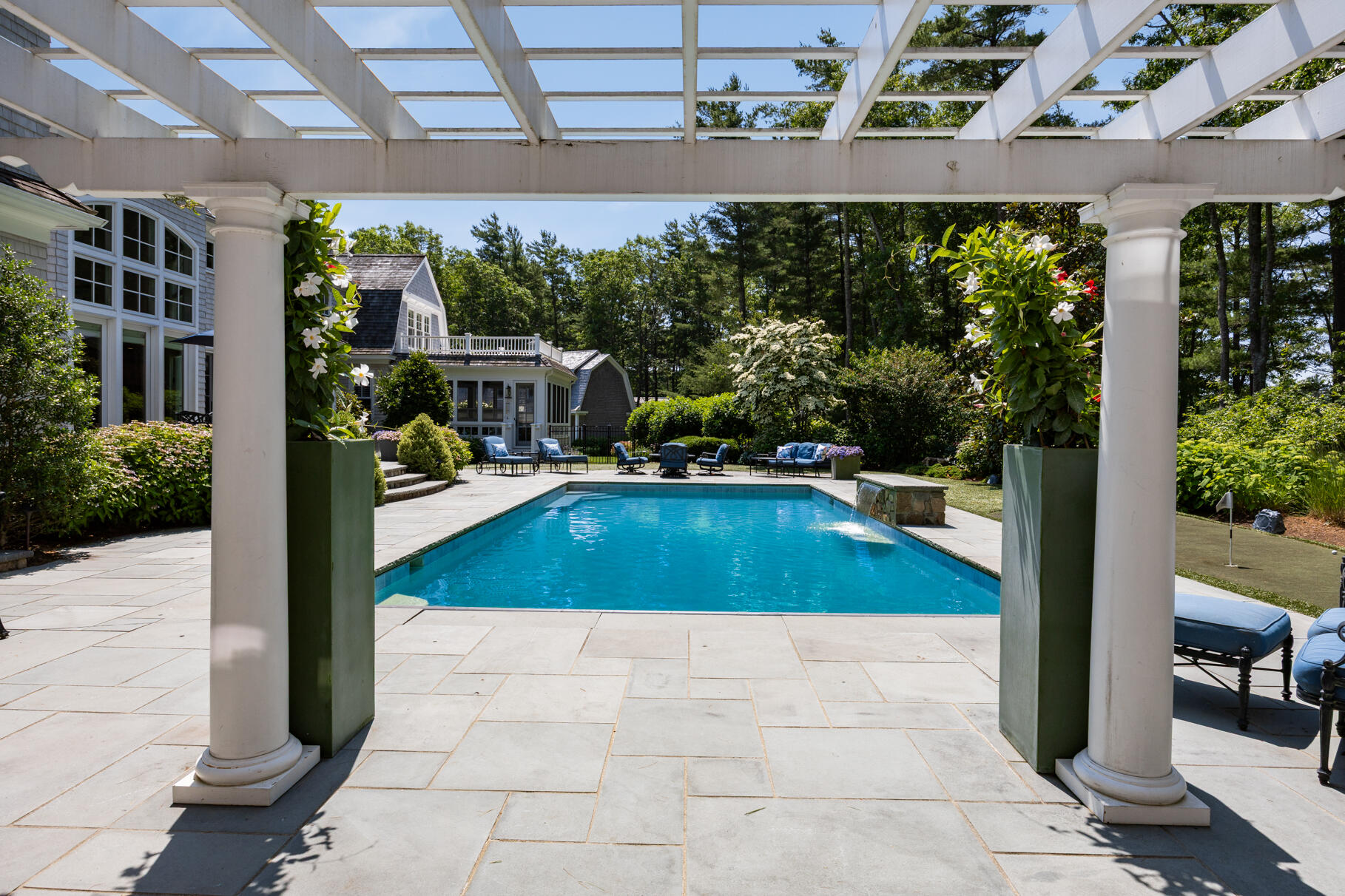 9 High Ridge Drive