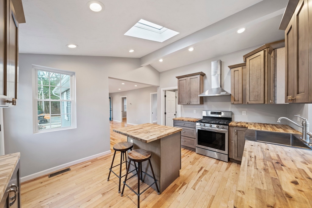 141 Fairhaven Rd