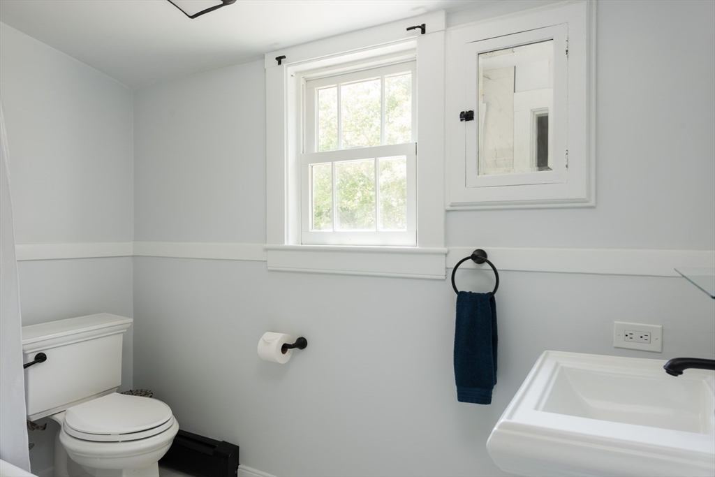 16 Jefferson Shores Rd