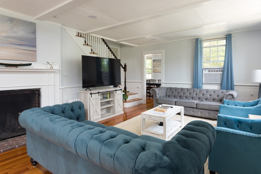 16 Jefferson Shores Rd