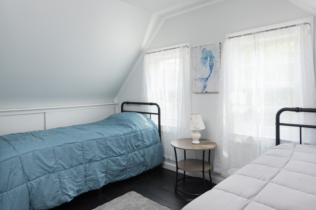 16 Jefferson Shores Rd