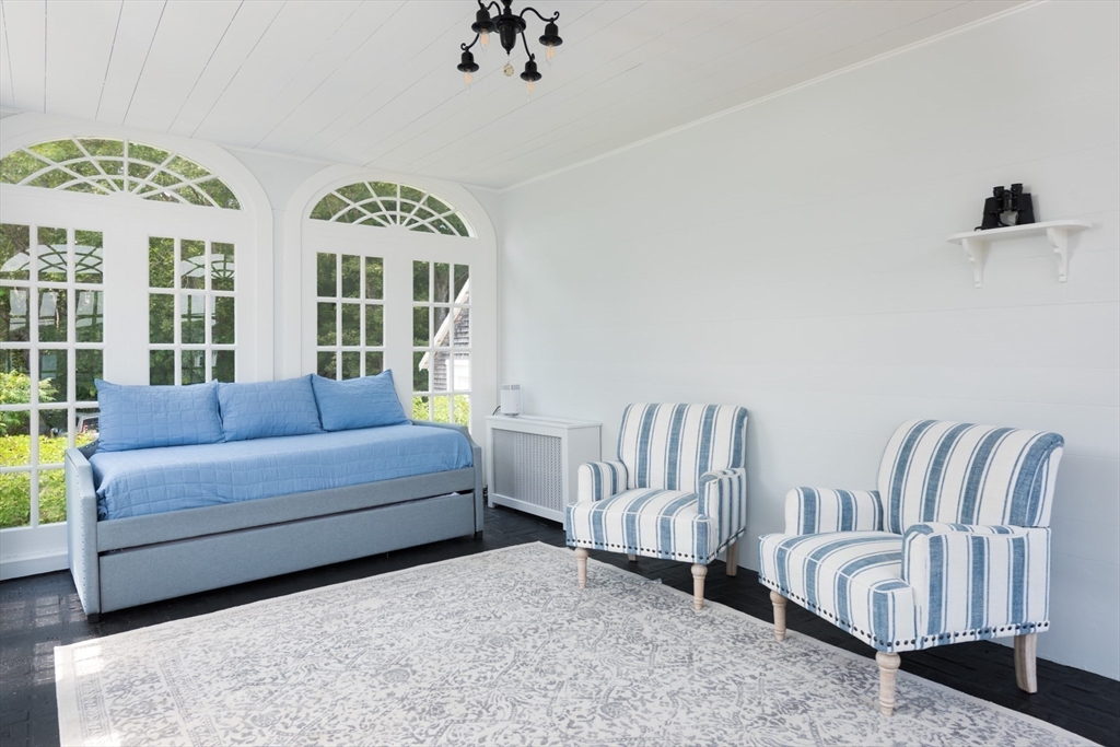 16 Jefferson Shores Rd