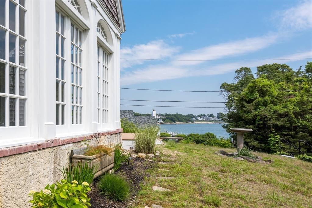 16 Jefferson Shores Rd