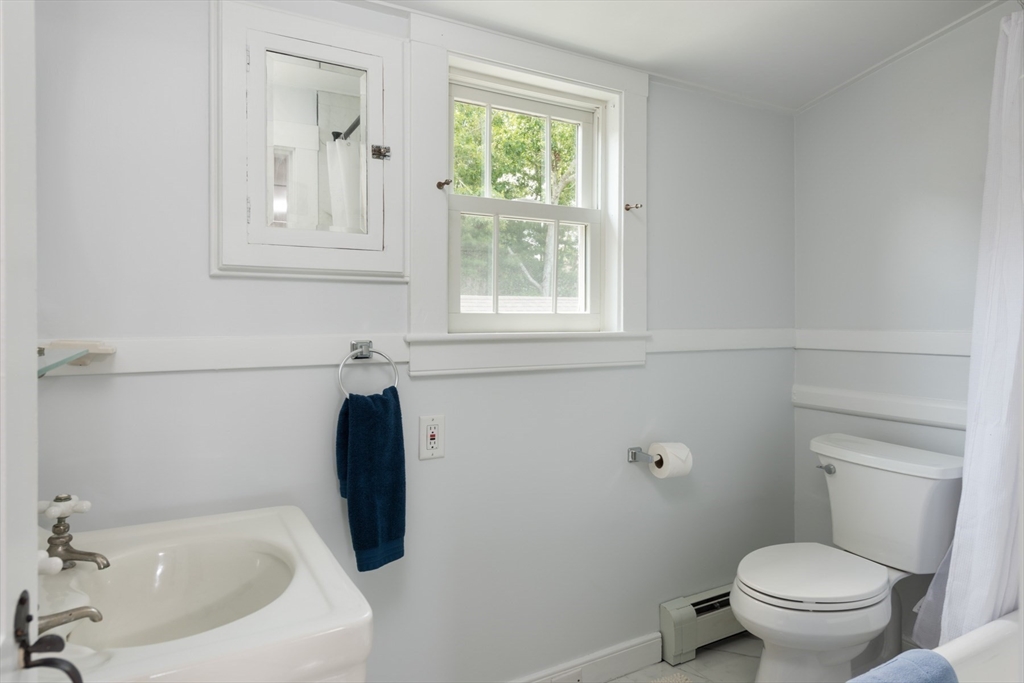 16 Jefferson Shores Rd