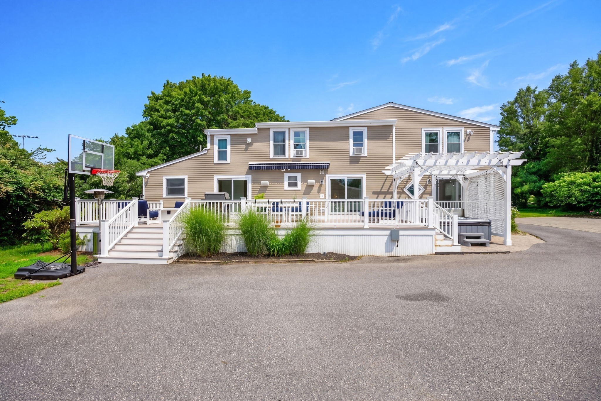 39 Ryder Lane