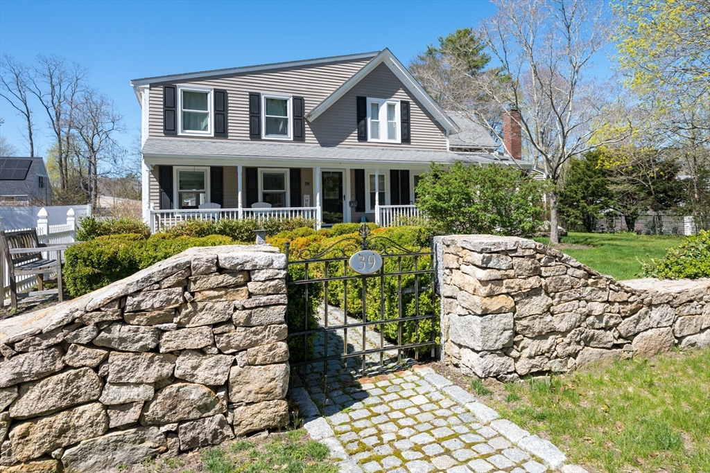 39 Ryder Lane