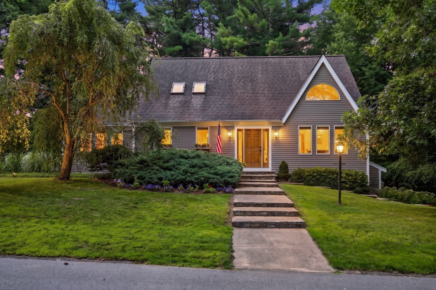 5 Acorn Ln
