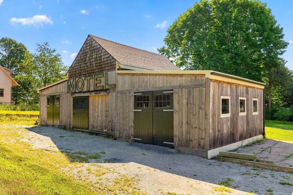 4 Oakland St