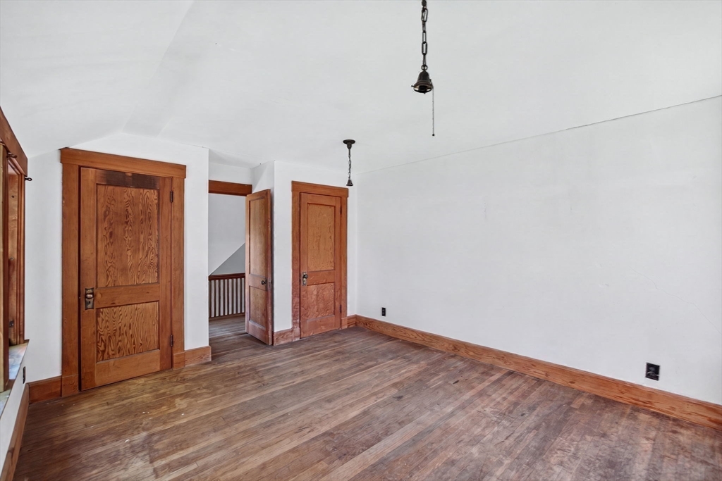 4 Oakland St