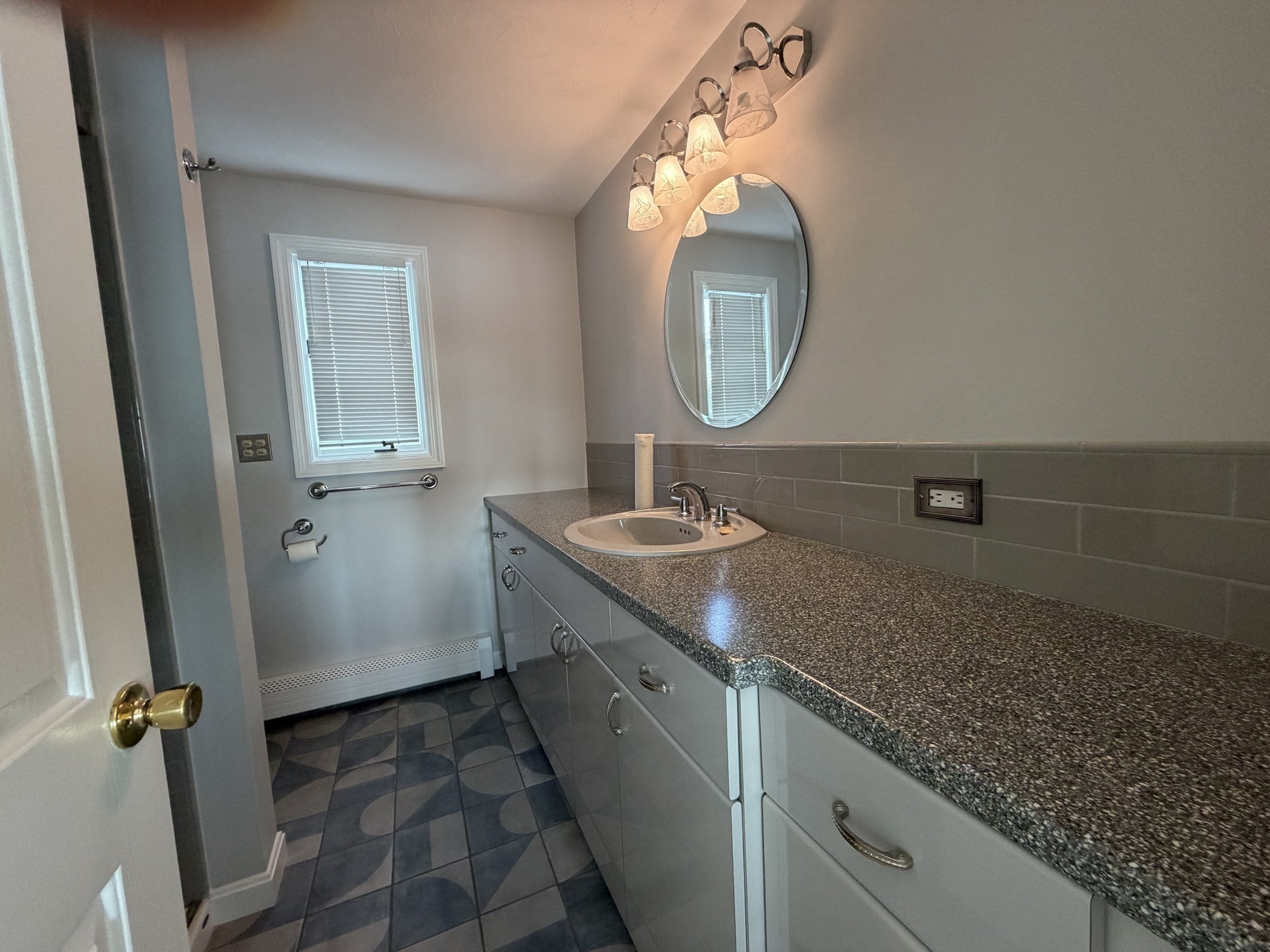 15 Oakhill Rd