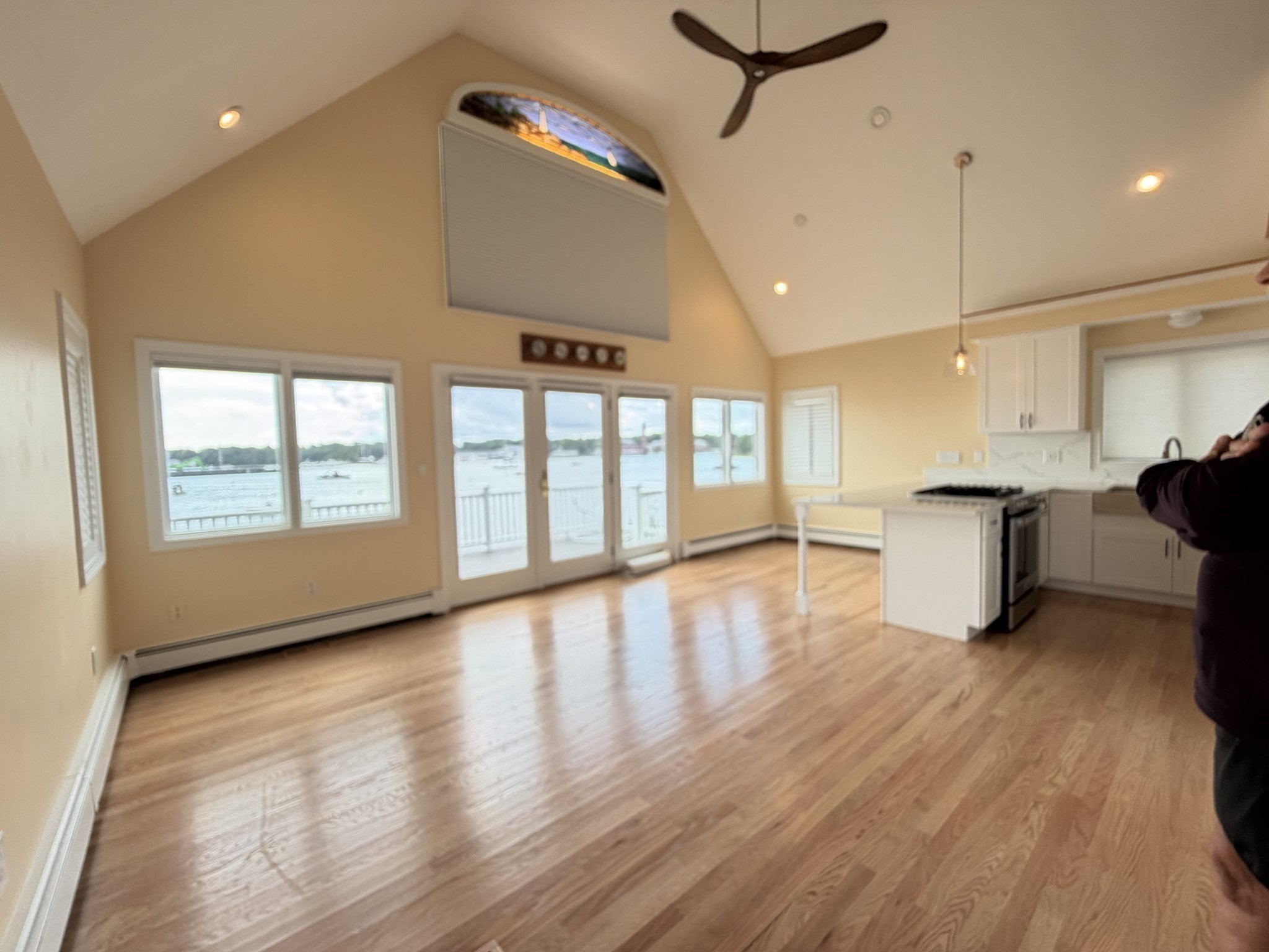 15 Oakhill Rd