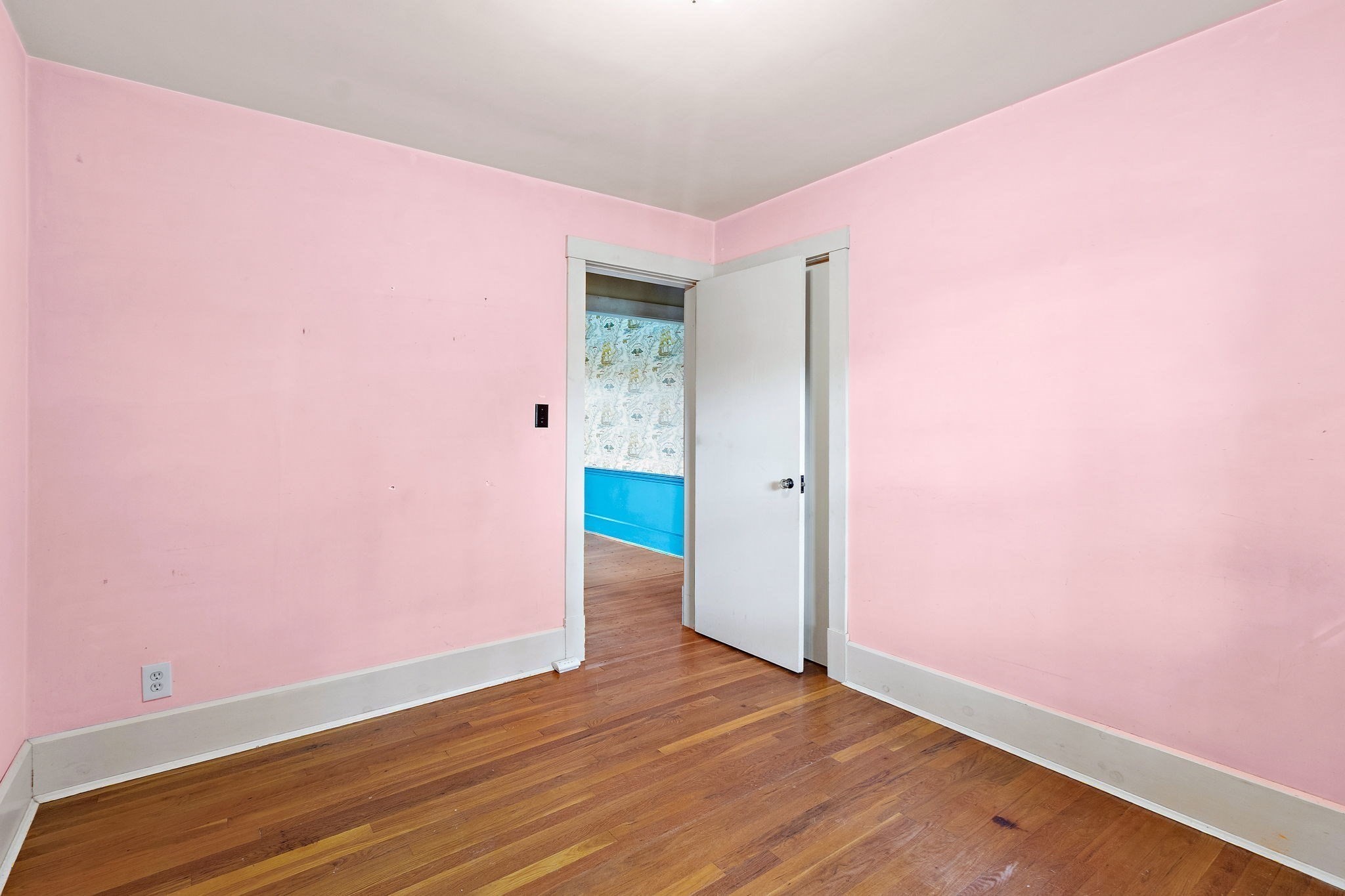28 Lake St