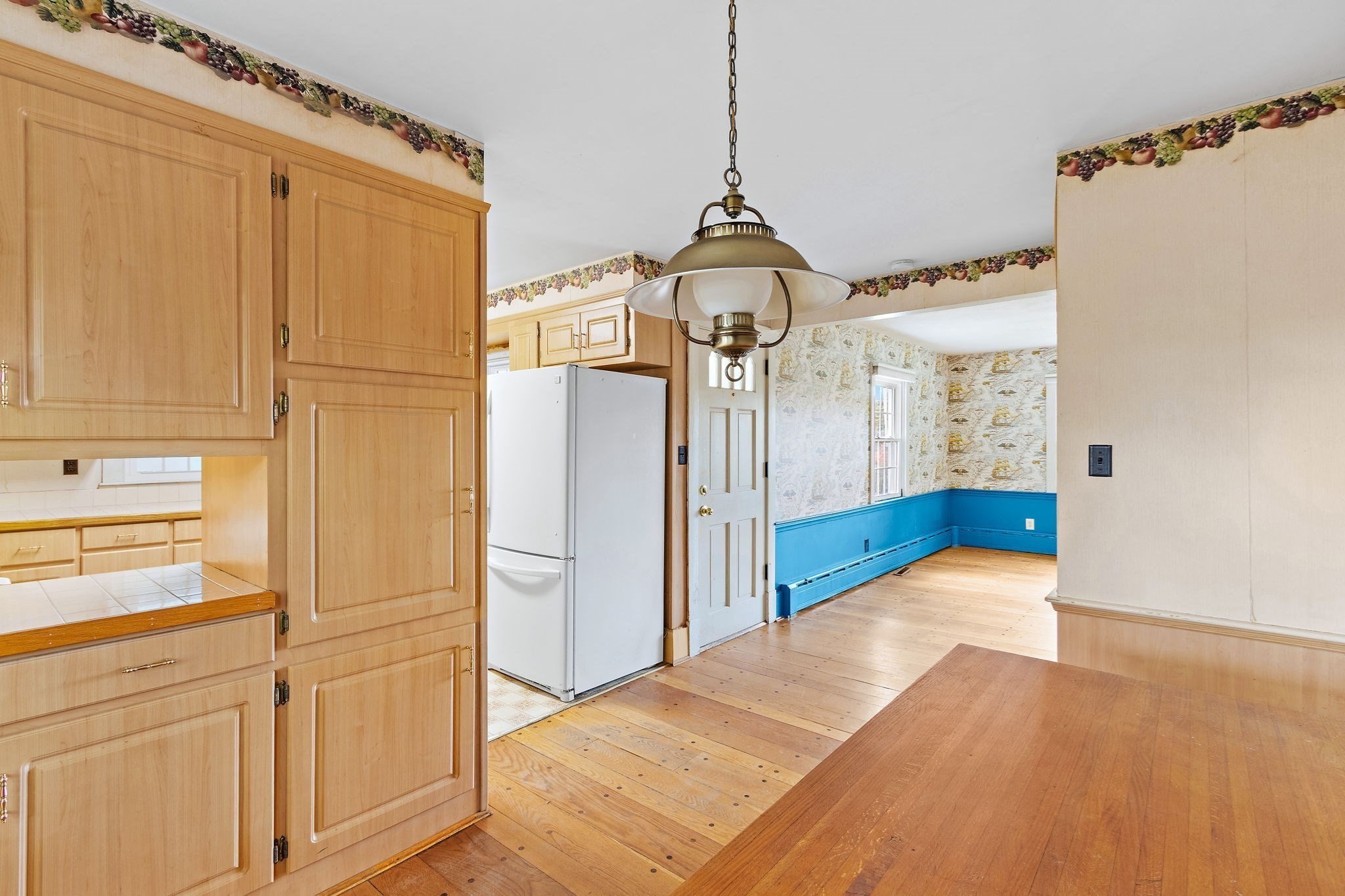 28 Lake St
