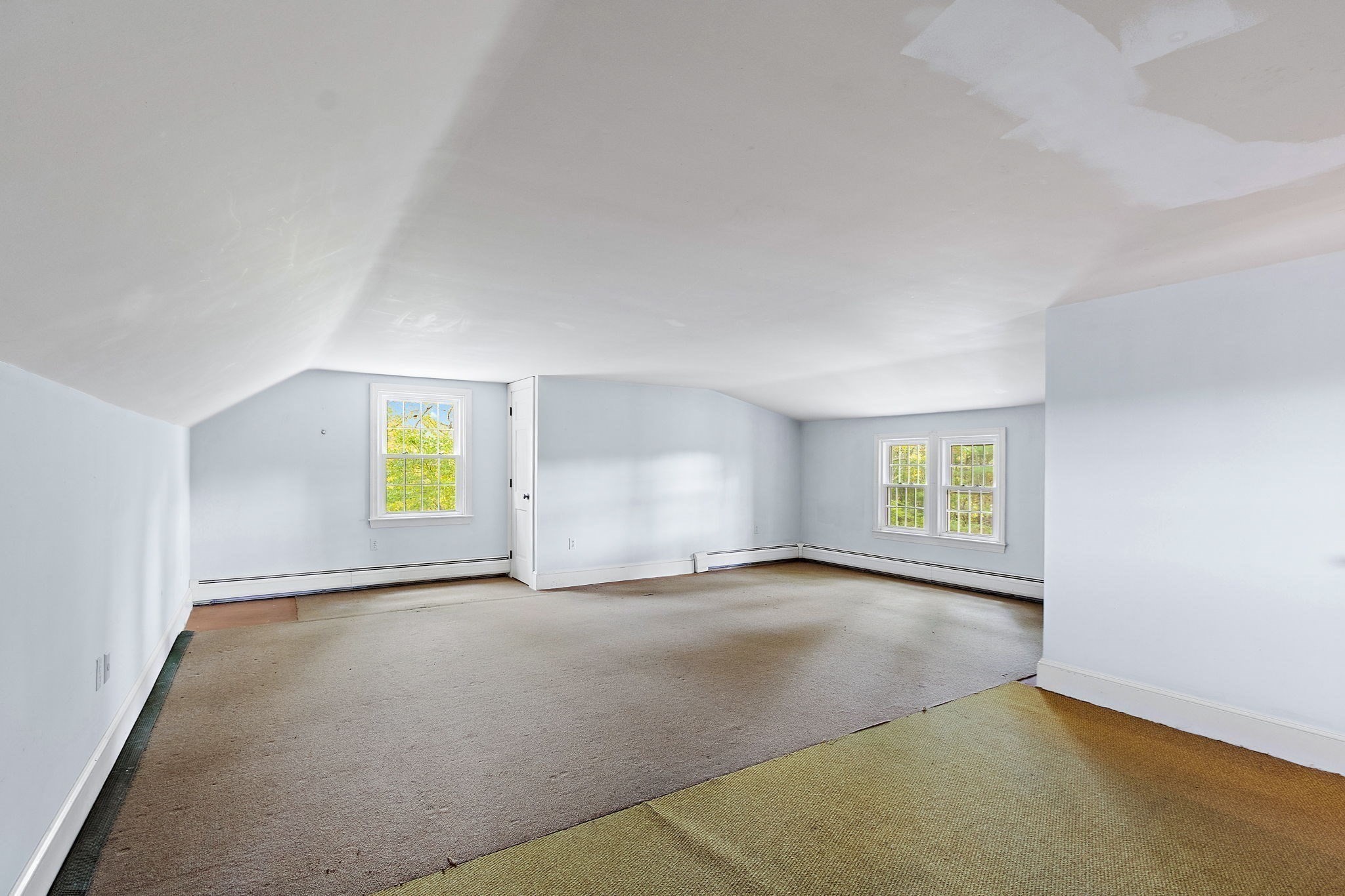 28 Lake St