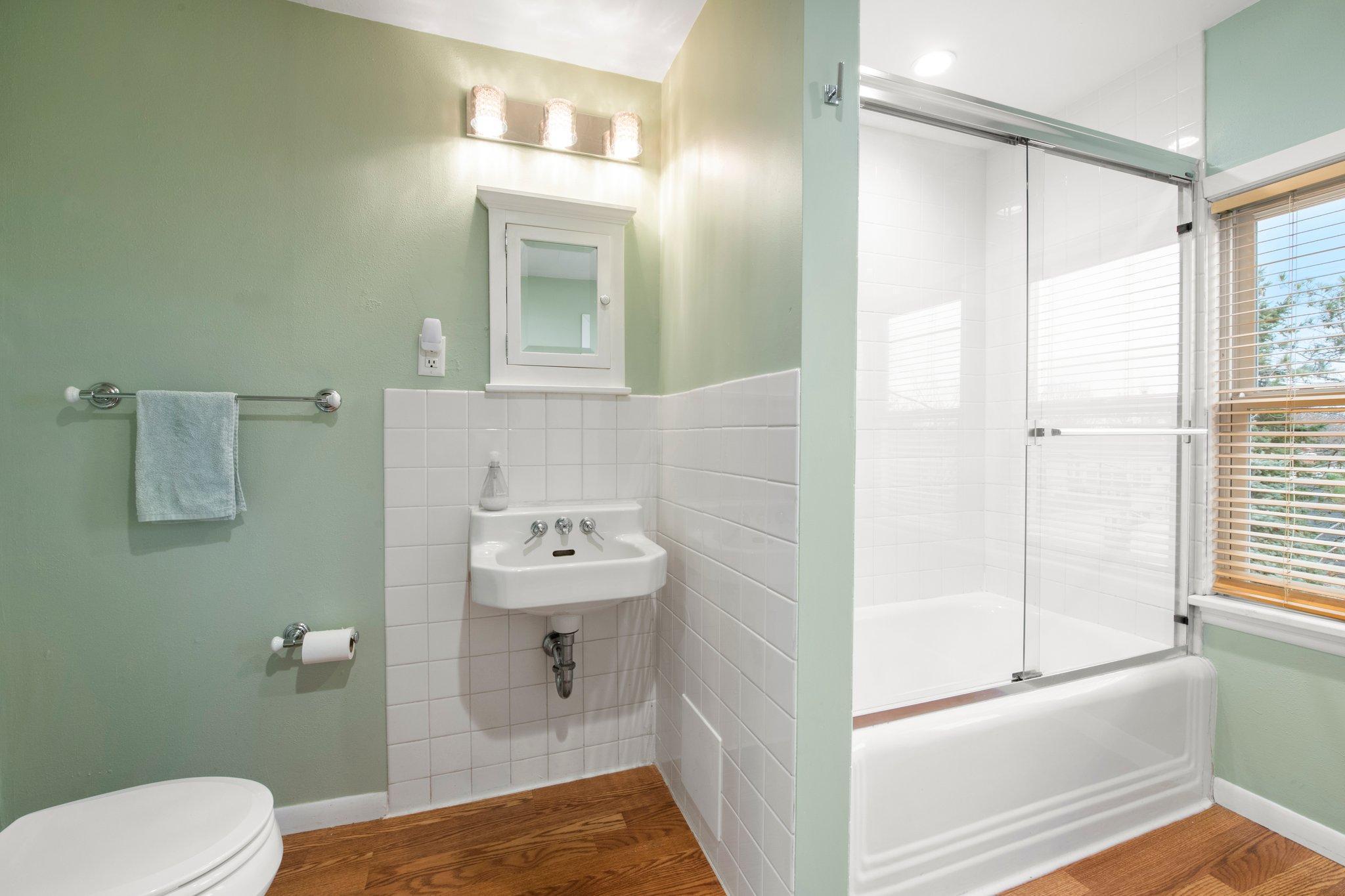 1933 Berkeley Avenue