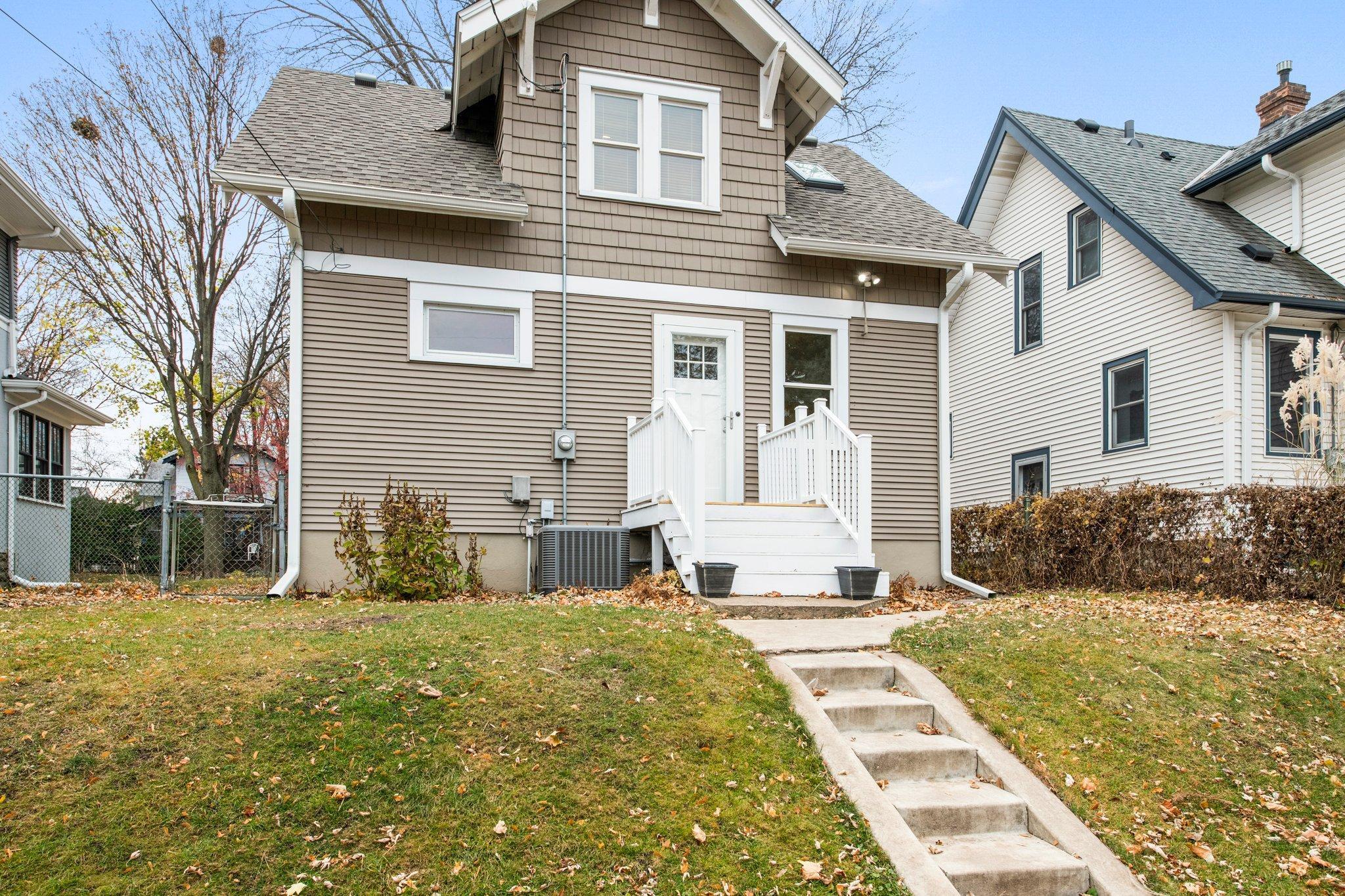 1933 Berkeley Avenue