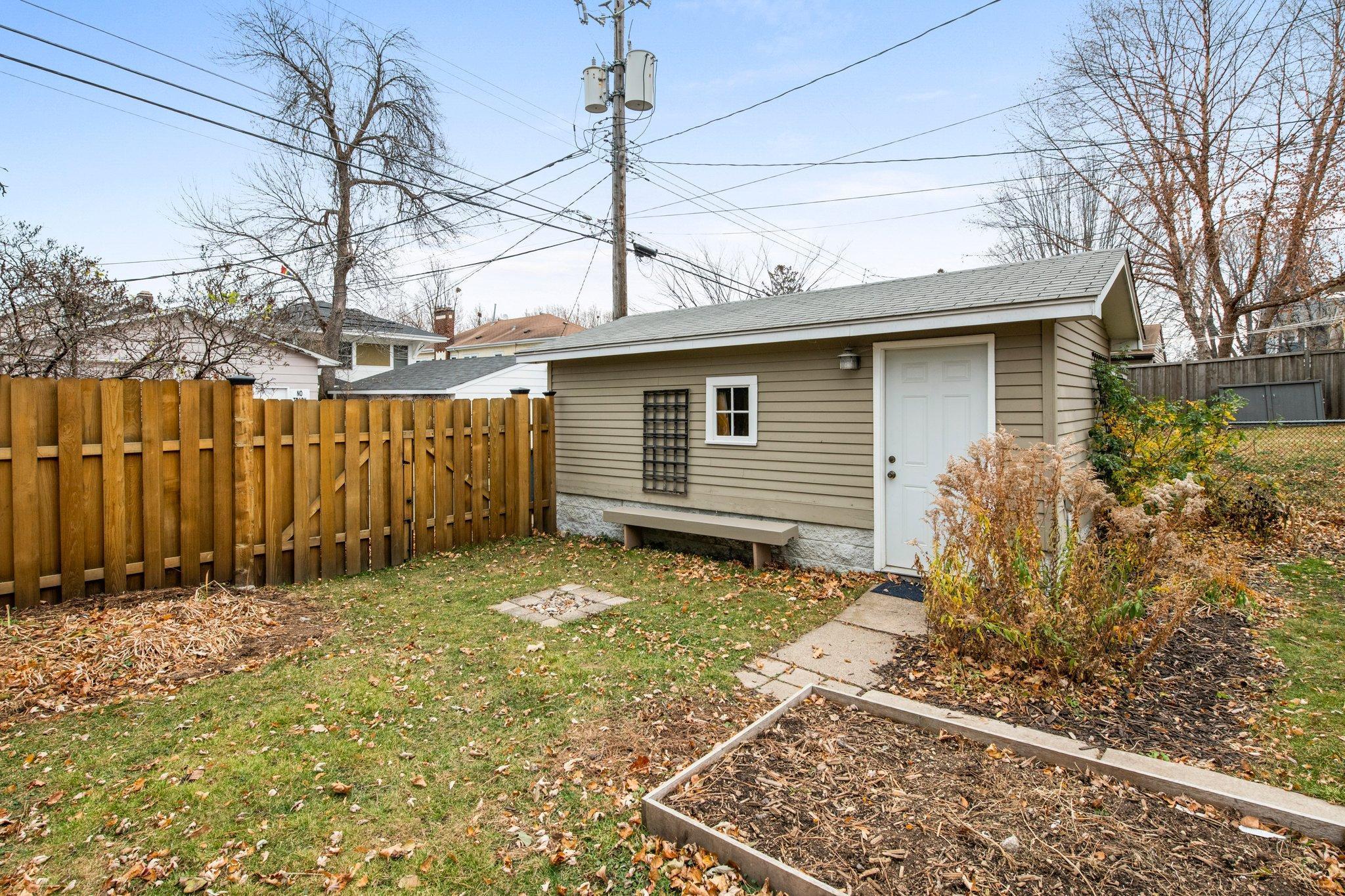 1933 Berkeley Avenue