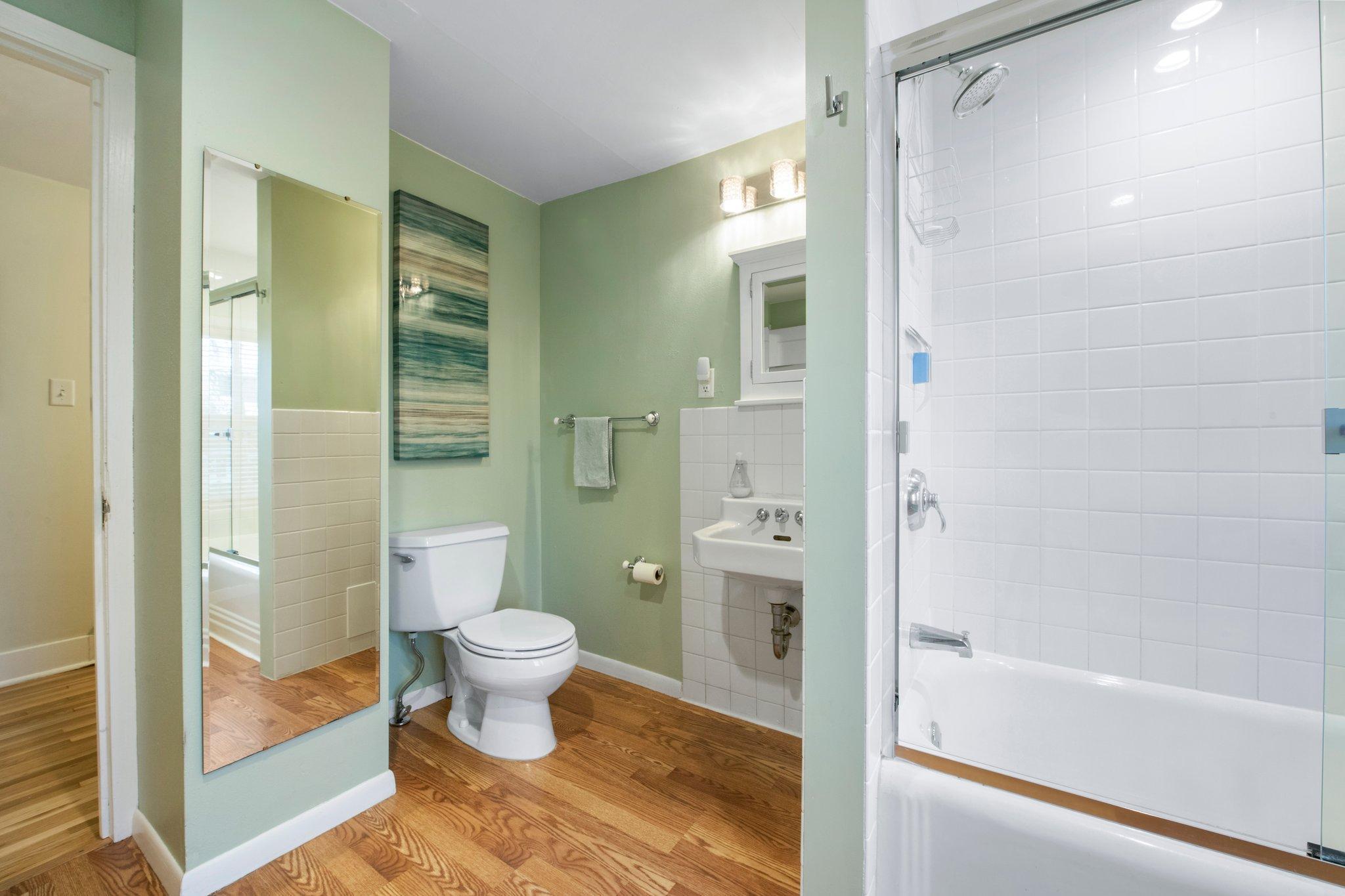 1933 Berkeley Avenue