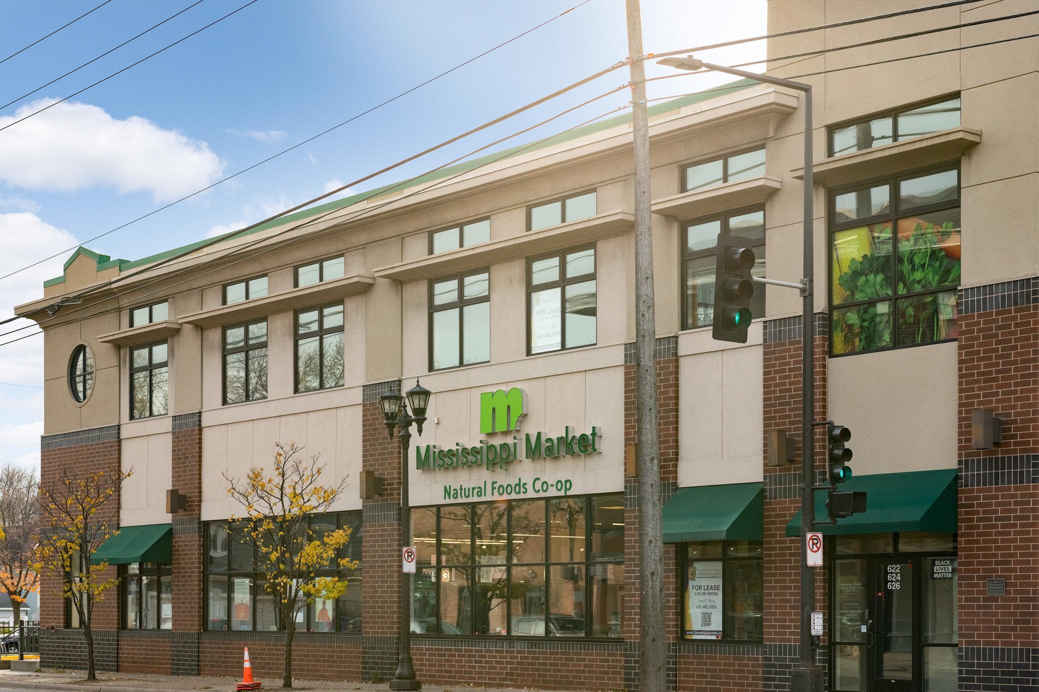 561 Laurel Avenue Unit: 3