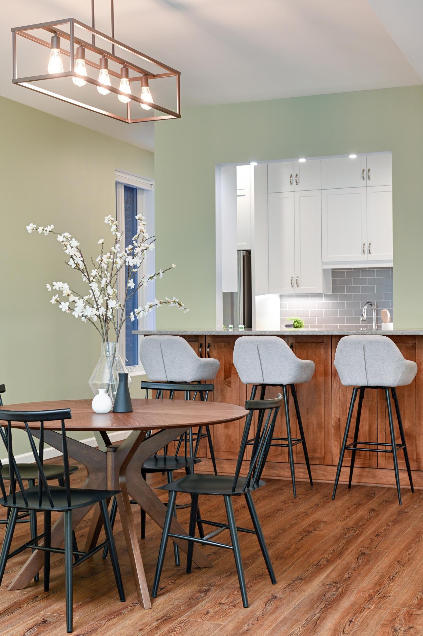 561 Laurel Avenue Unit: 3