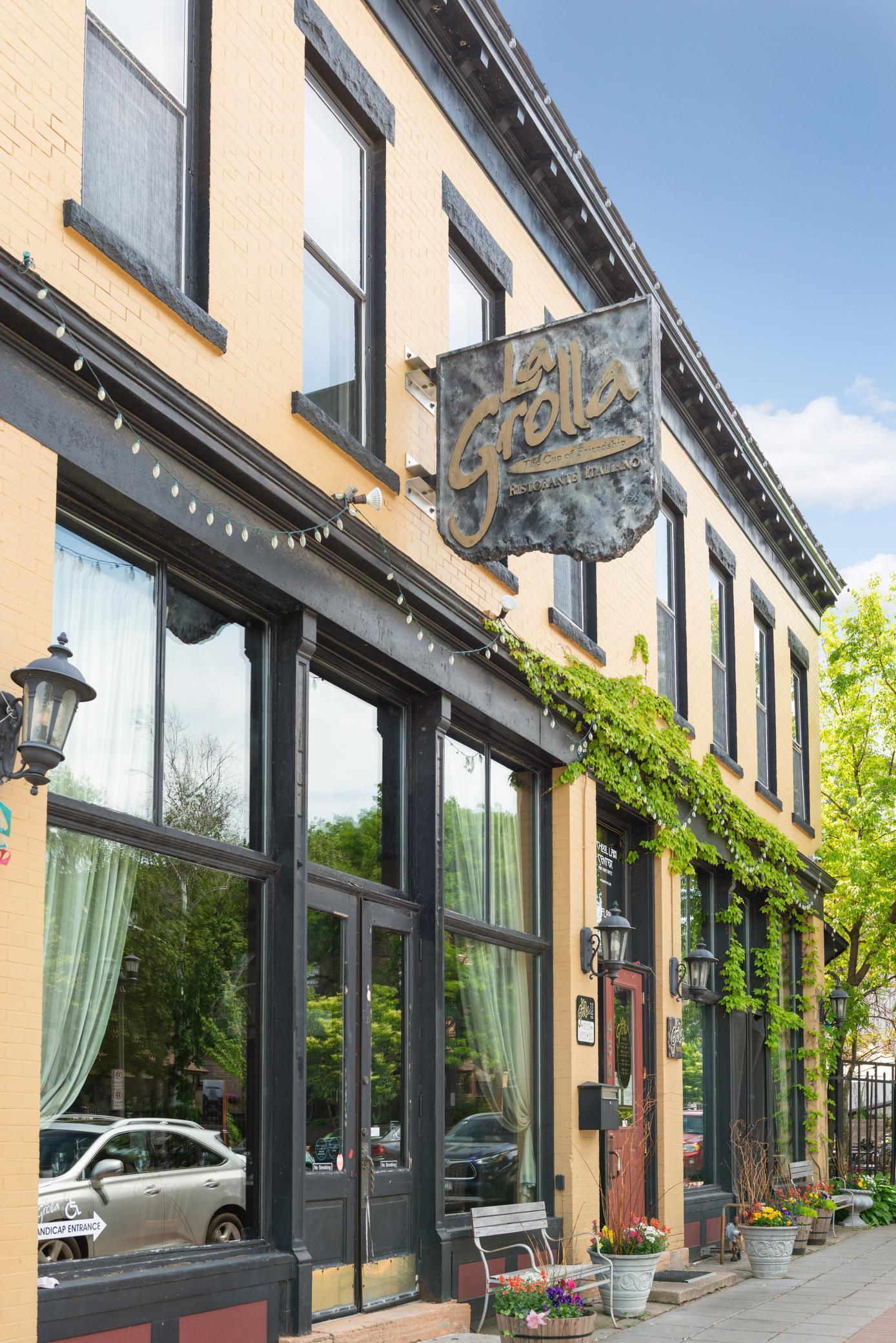 561 Laurel Avenue Unit: 3