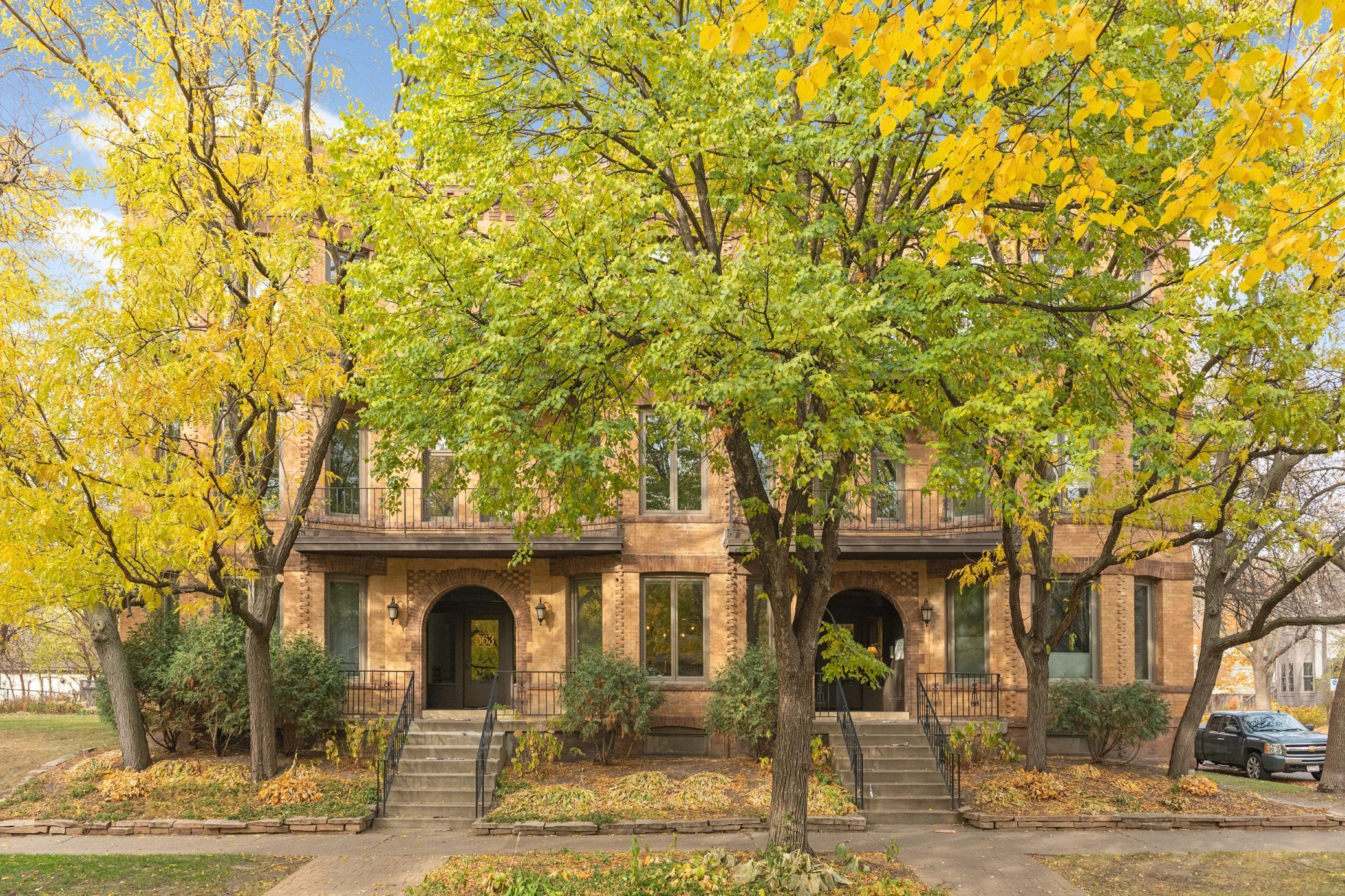 561 Laurel Avenue Unit: 3