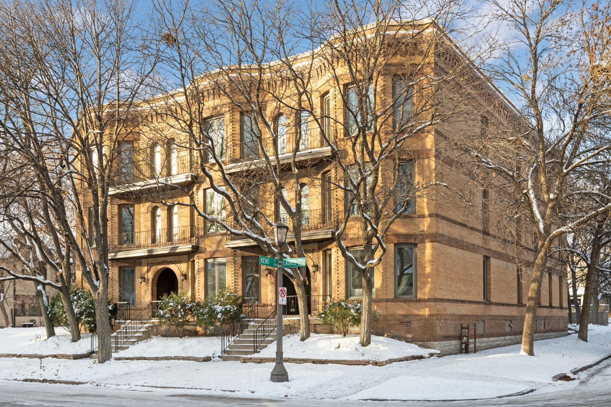 561 Laurel Avenue Unit: 3