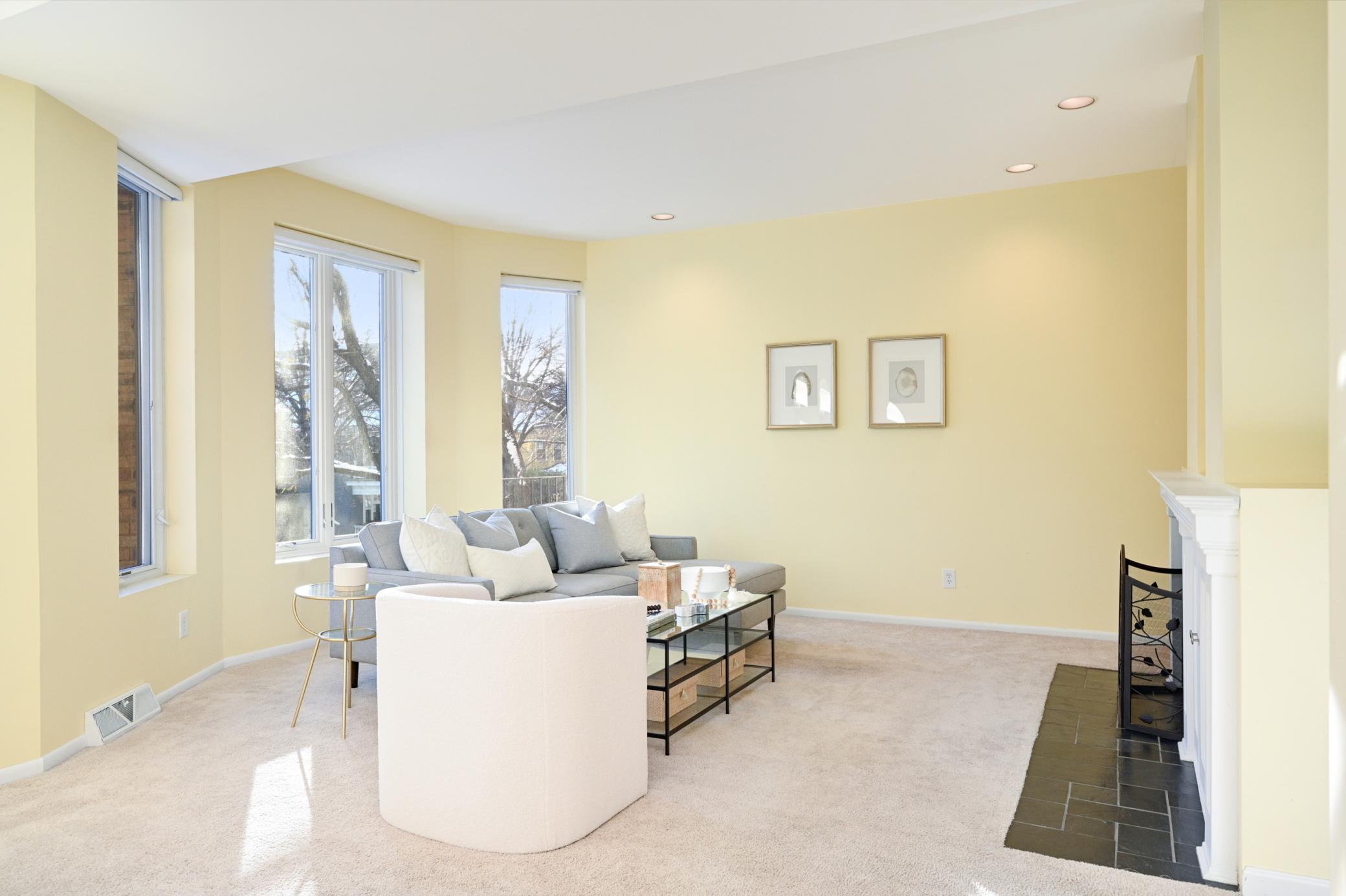 561 Laurel Avenue Unit: 3