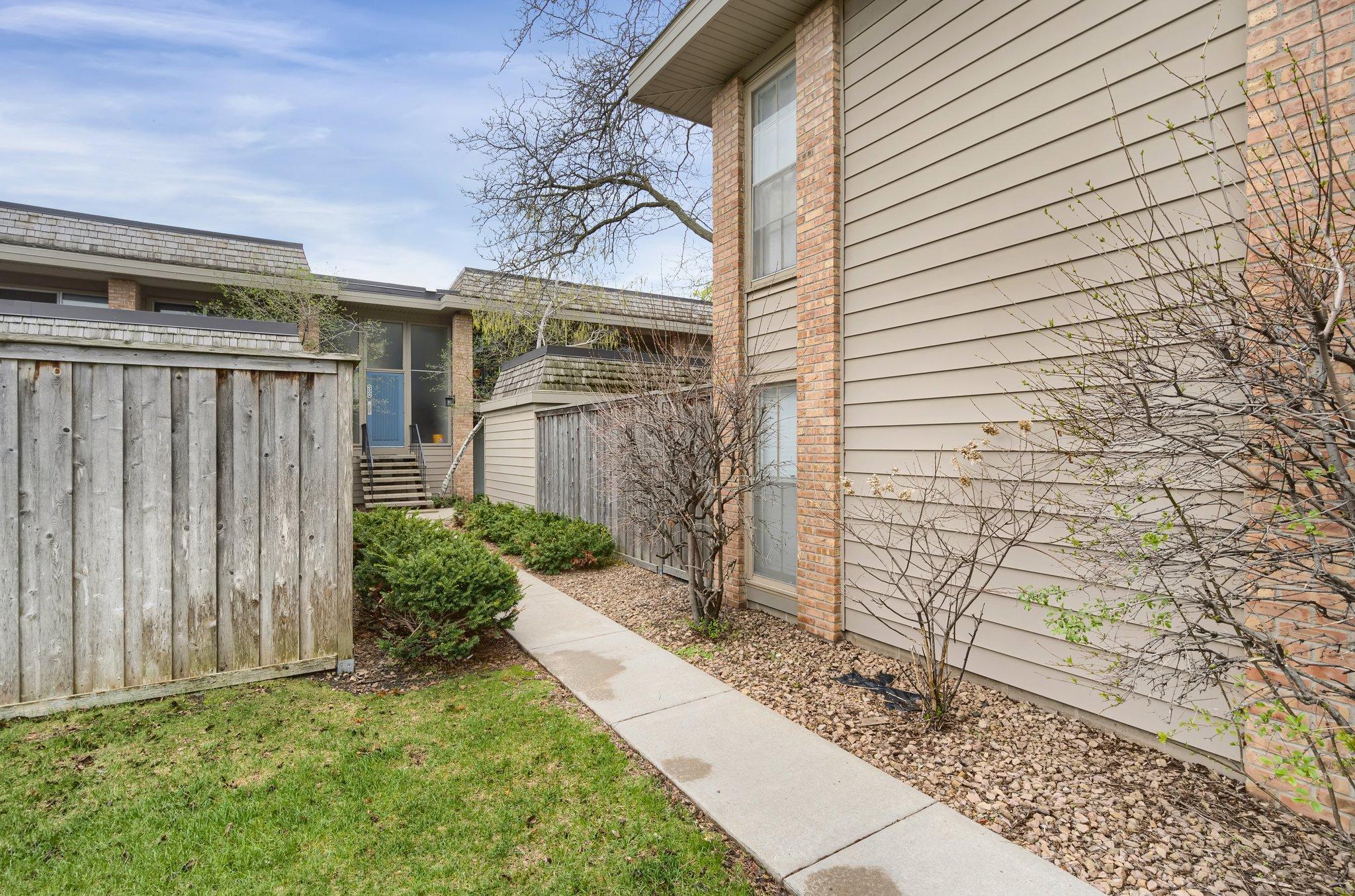 6309 Colony Way Unit: 1B